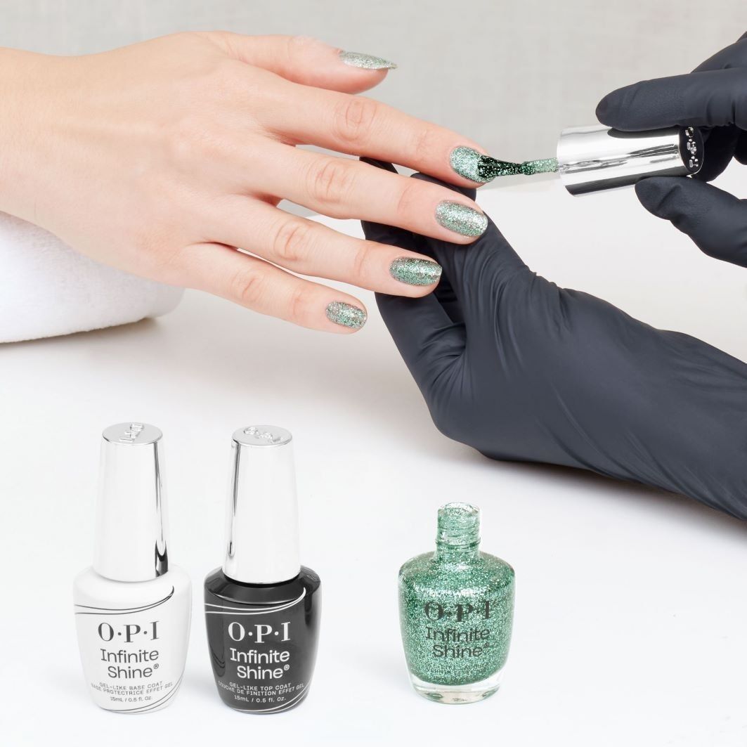 OPI nagu laka Infinite Shine Holiday 2025 – Pietiekami labs, lai ārstētu – 15 ml