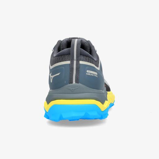  Mizuno Wave Ibuki 4
