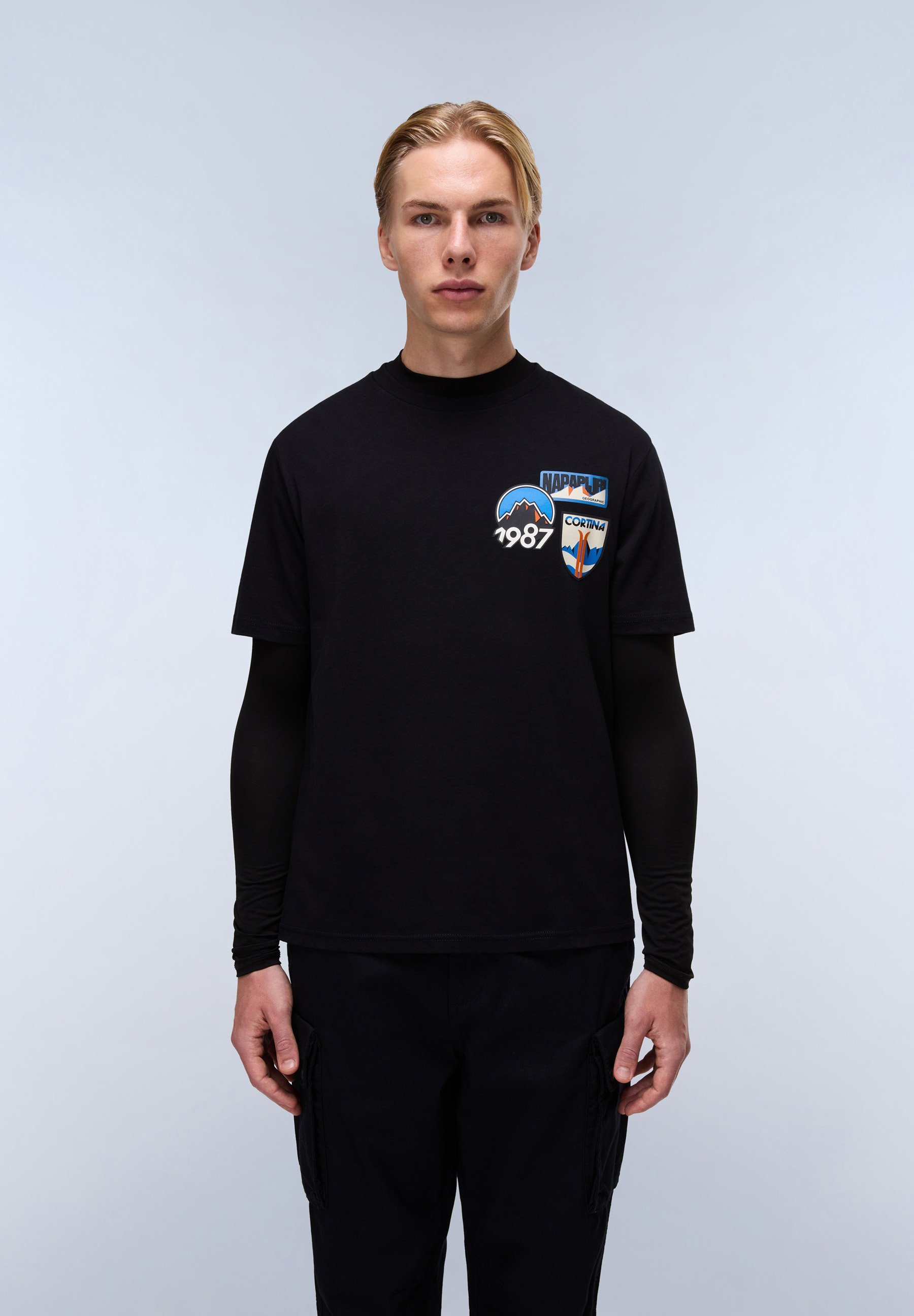 Napapijri MONTEPIANA - T-shirt met print - zwarte schoonheid
