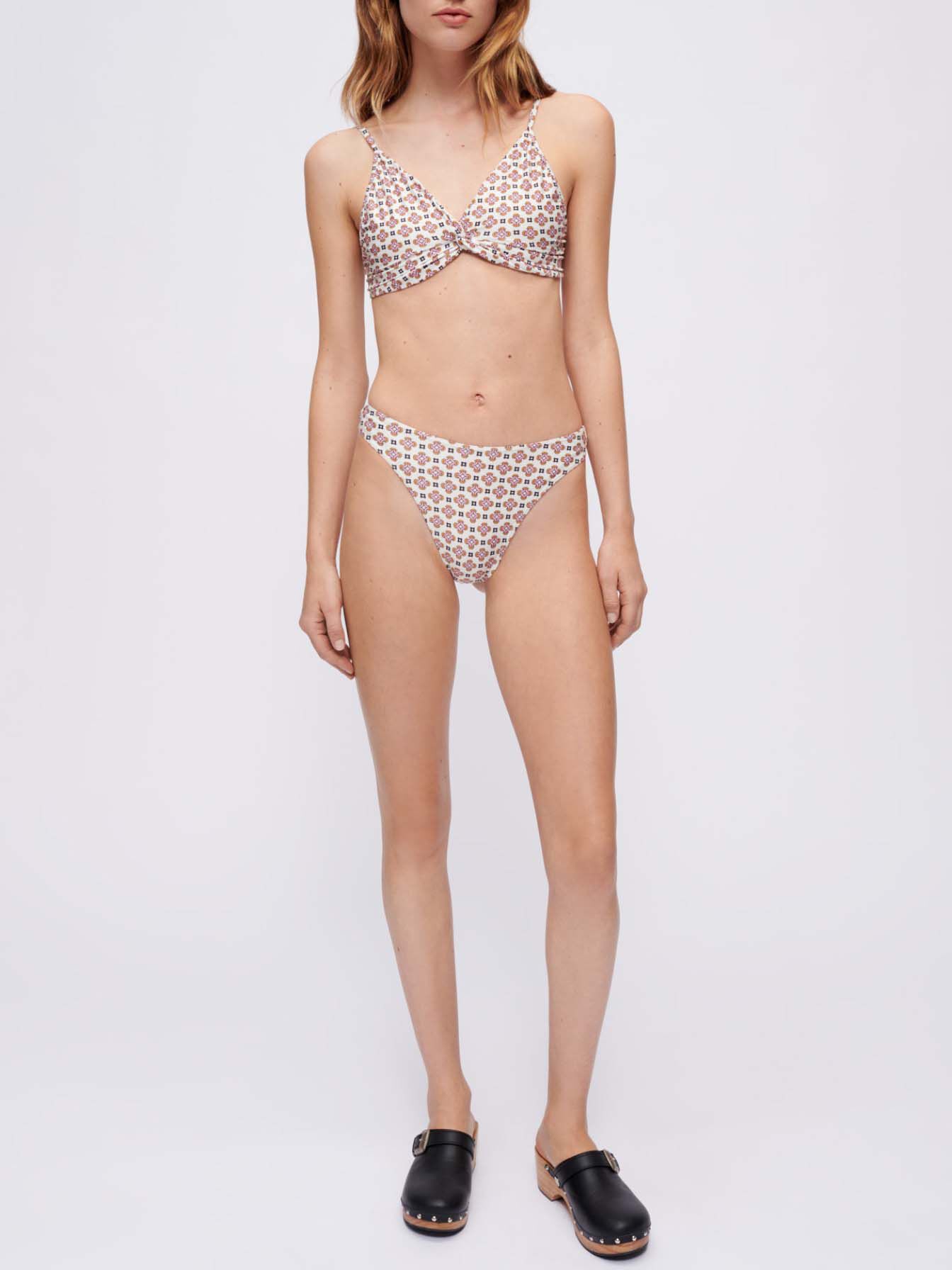 Costum de baie din două piese cu imprimeu - Gresie pe fundal negru