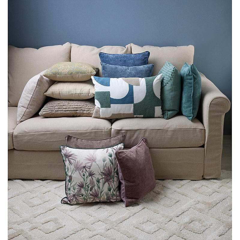 Cojín para el hogar de 42x42 cm, de terciopelo con estampado floral de paloma.