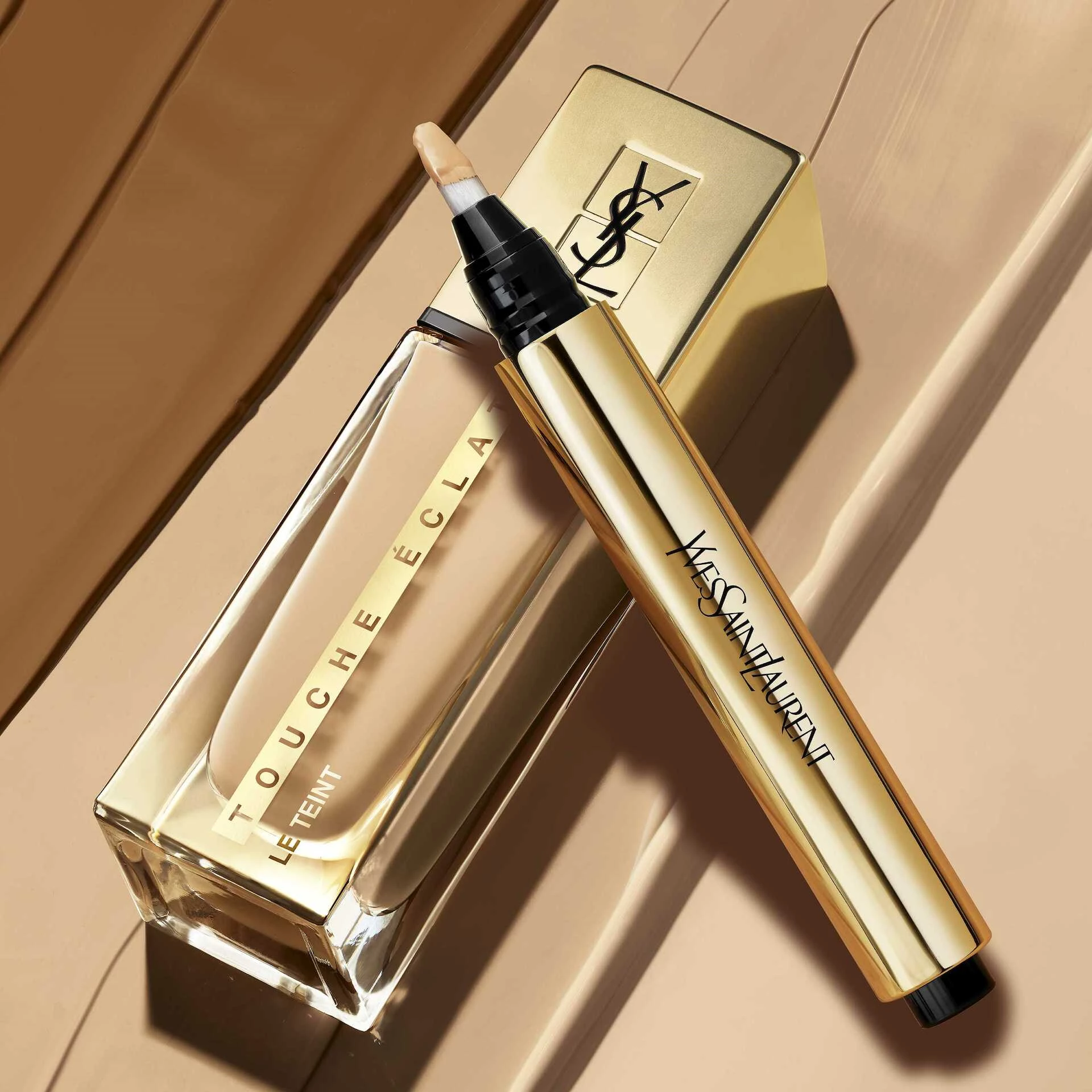 Touche Éclat Le Teint Foundation B50 Honey - Yves Saint Laurent