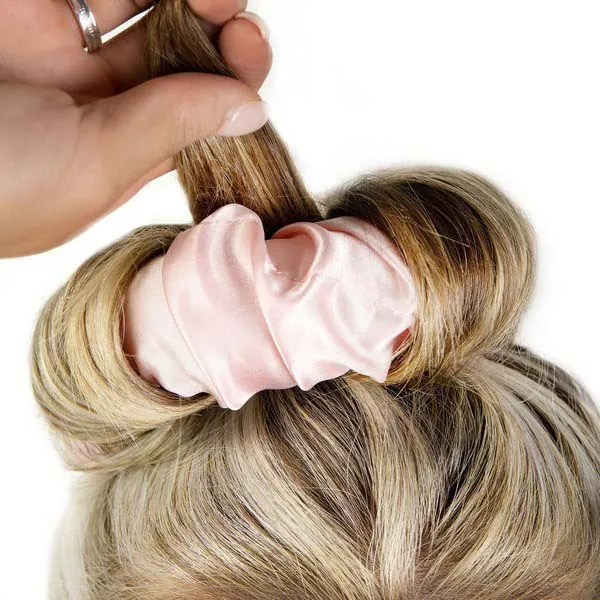 Scrunchie para ondular cachos sem calor da Brushworks