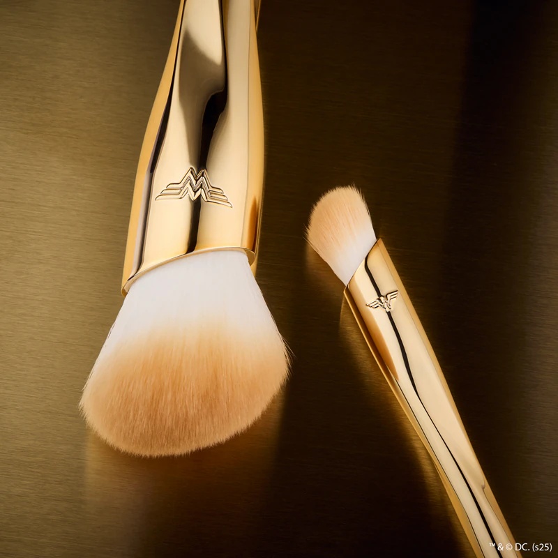 Четкица за руменило Catrice Wonder Woman