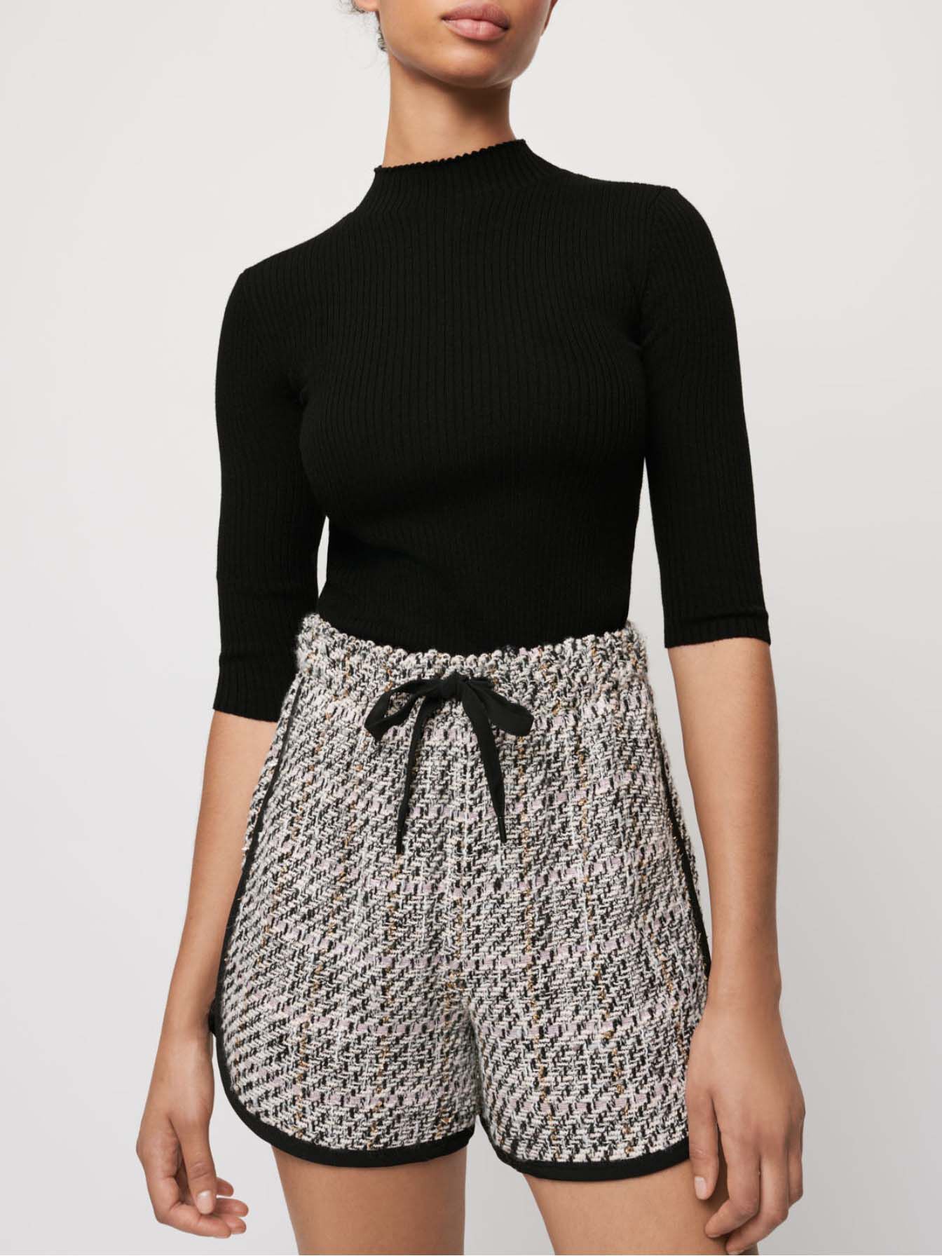 Contrasterende tweed shorts - Lichtroze