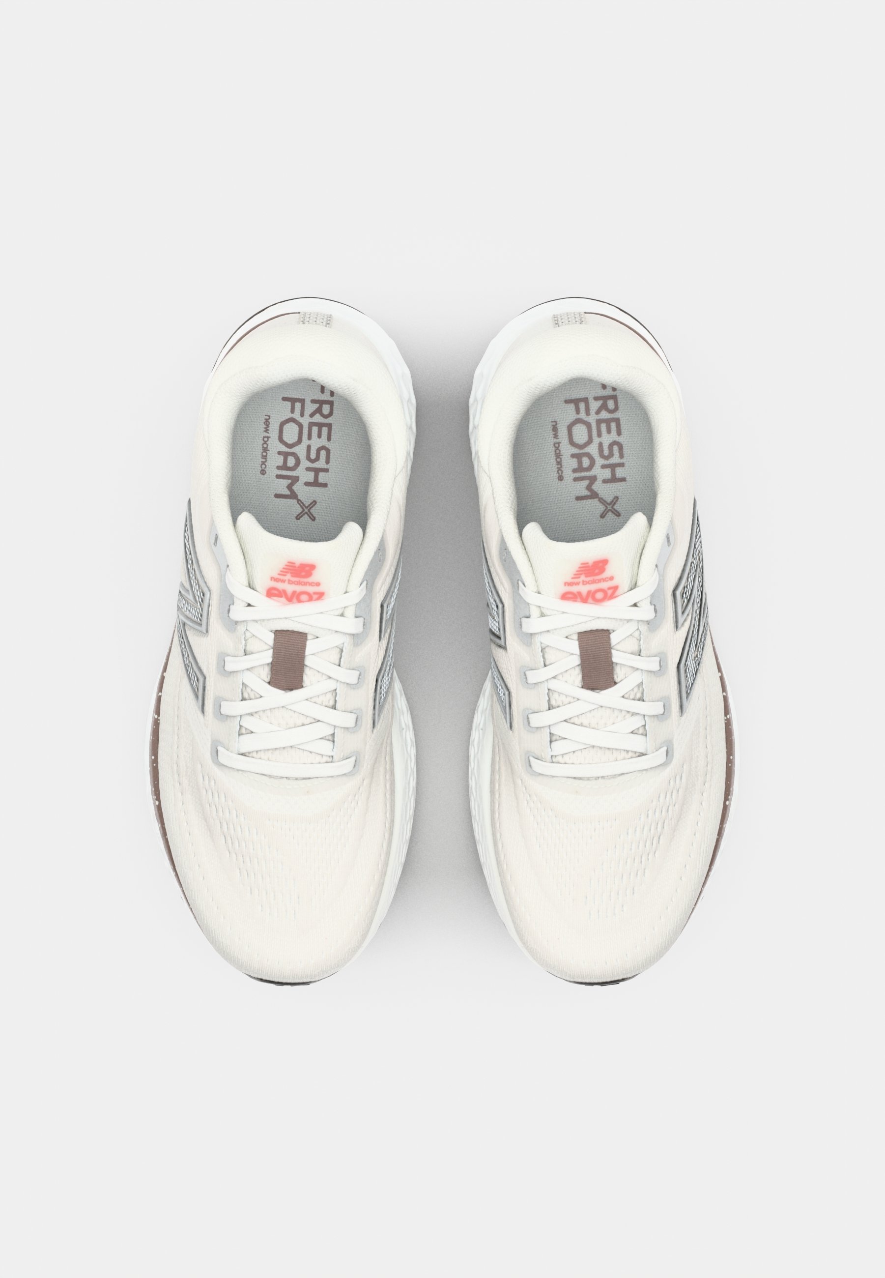 New Balance FRESH FOAM X EVOZ V4 - Ausztrál futócipők - szürke