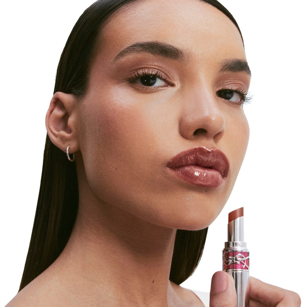 Yves Saint Laurent sjajilo za usne Loveshine Candy Glaze – 3,2 g