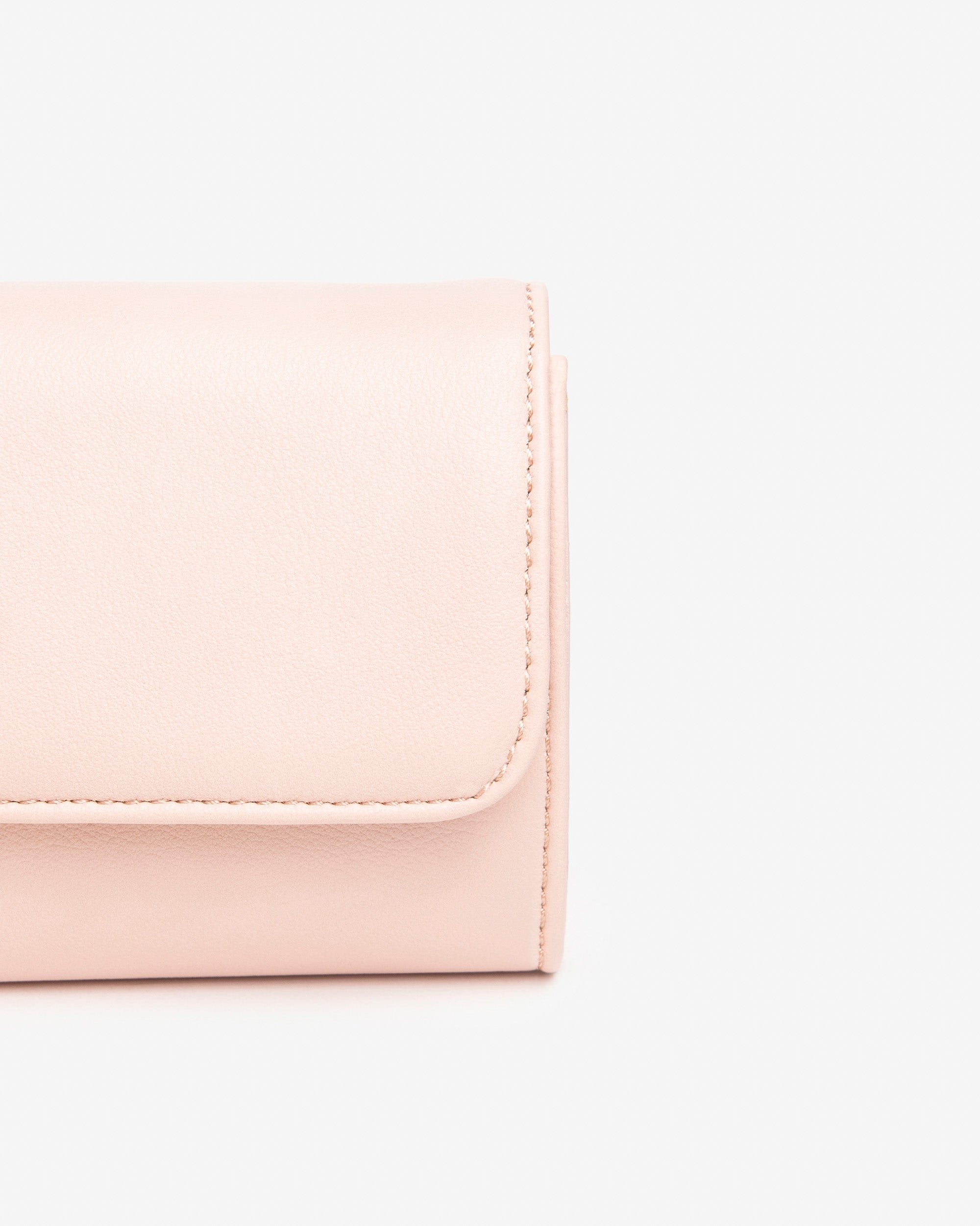  Pochette pour femme en matière technique