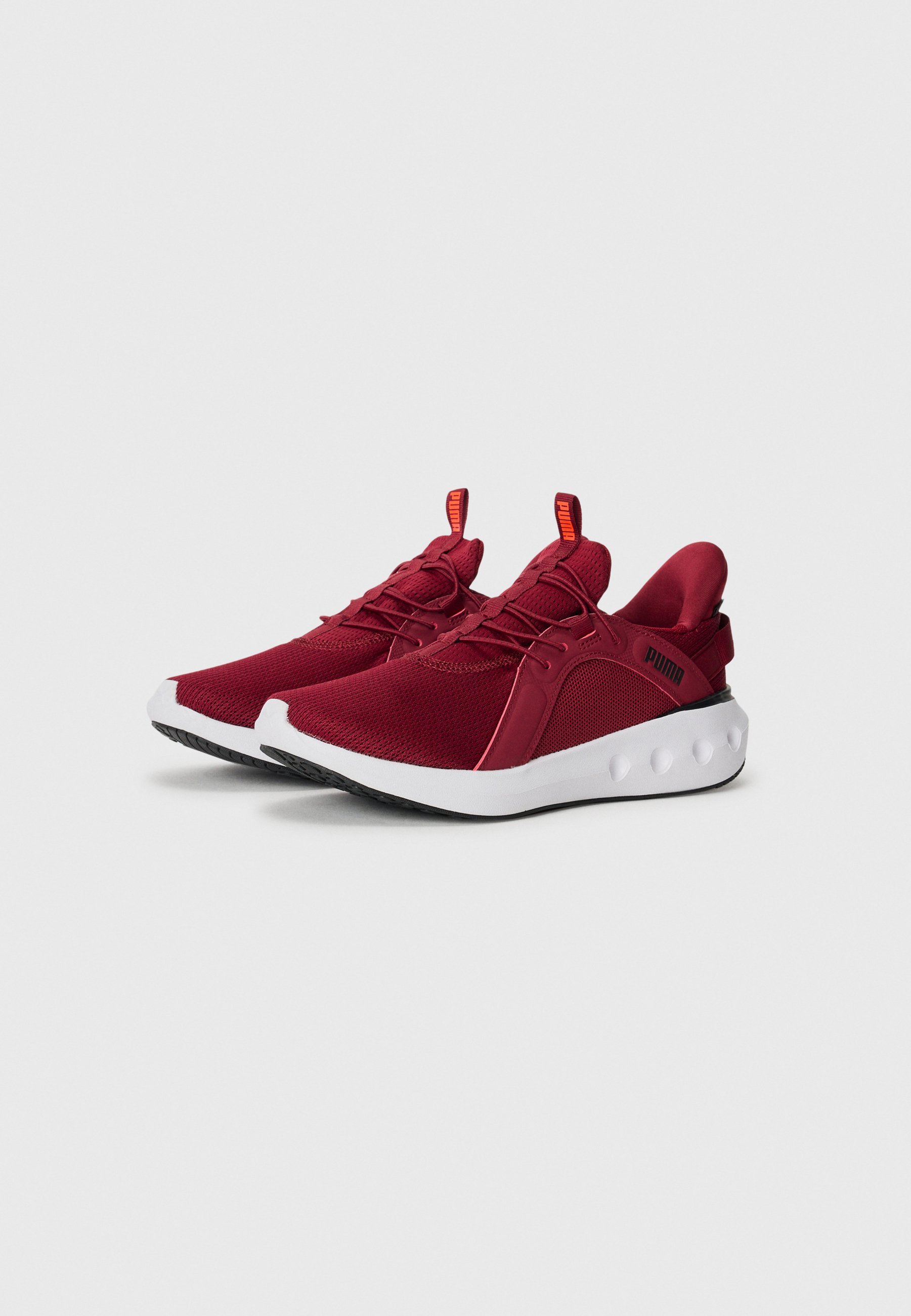 Puma CARSON UNISEXE - Chaussure d'entraînement - rouge royal/rouge vif/noir