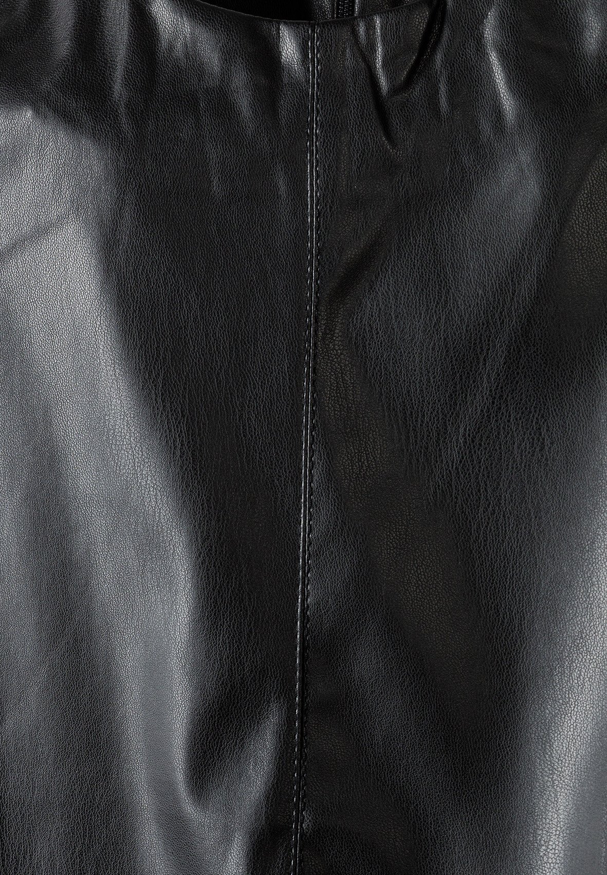 Robe cocktail/robe de soirée MINOTI à manches courtes en similicuir noir