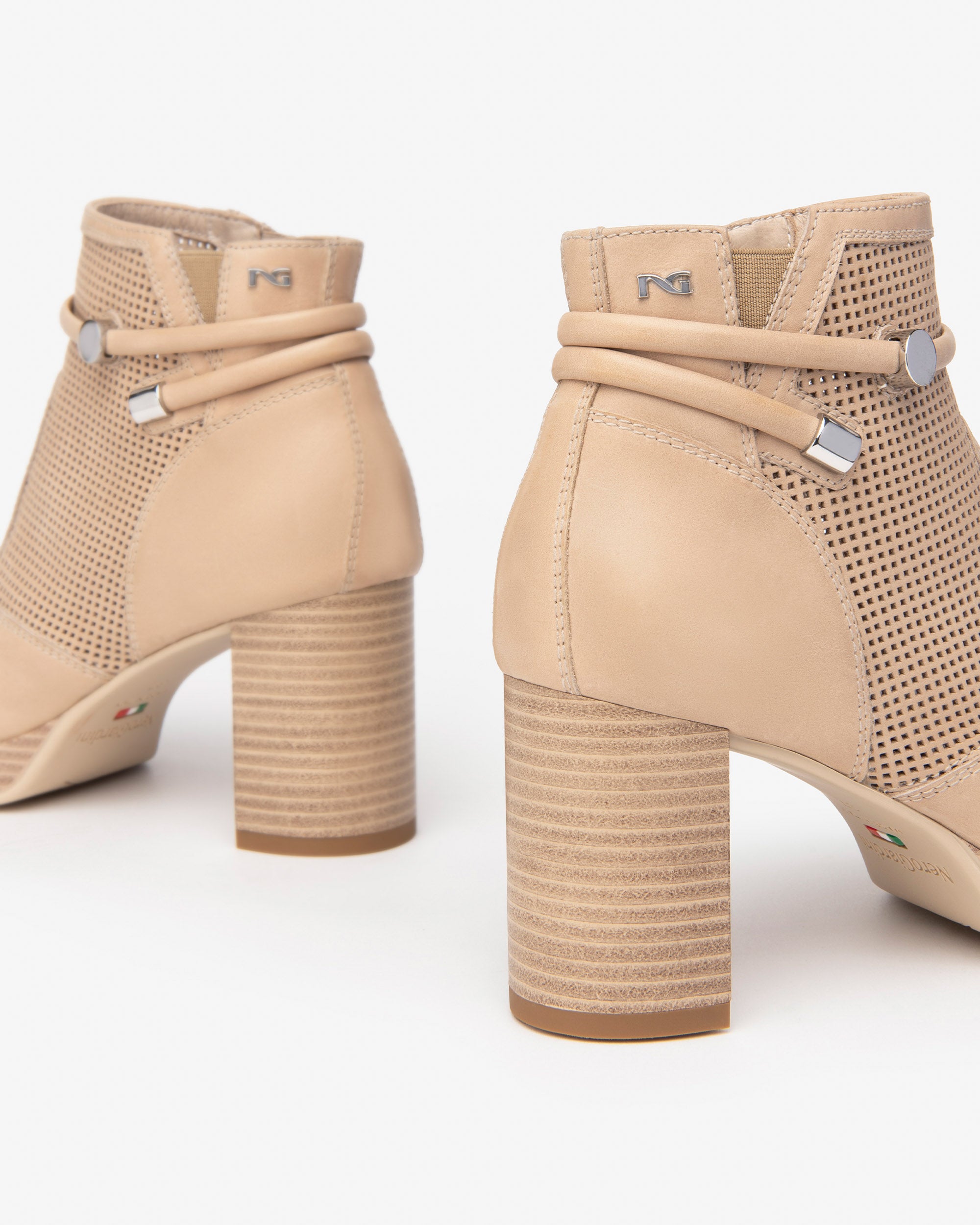  Damen-Ankle-Boots aus Leder