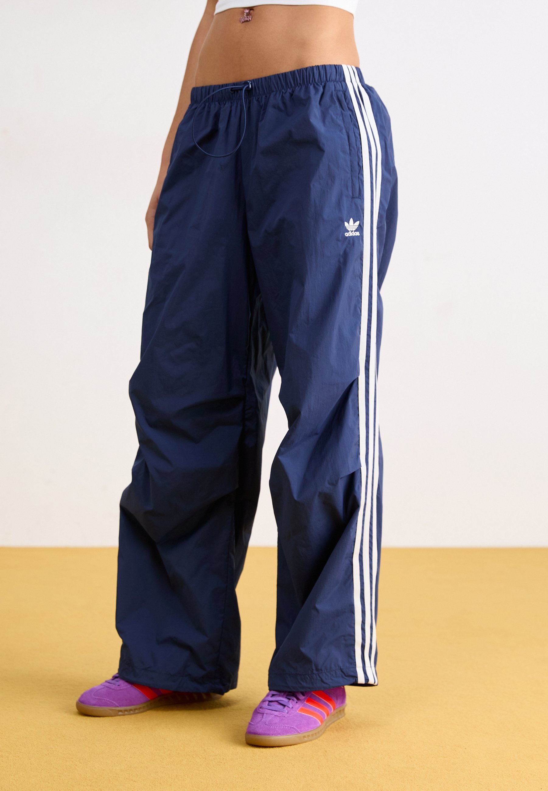 Teplákové kalhoty adidas Originals