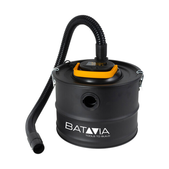 Ash/grill vacuum cleaner, including steel brush