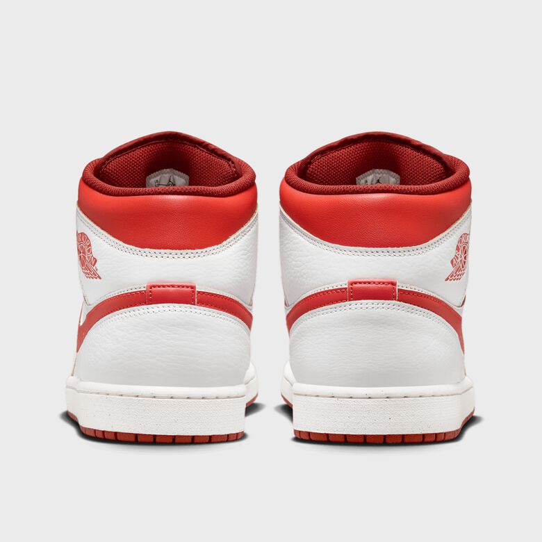 Air Jordan 1 Mid SE