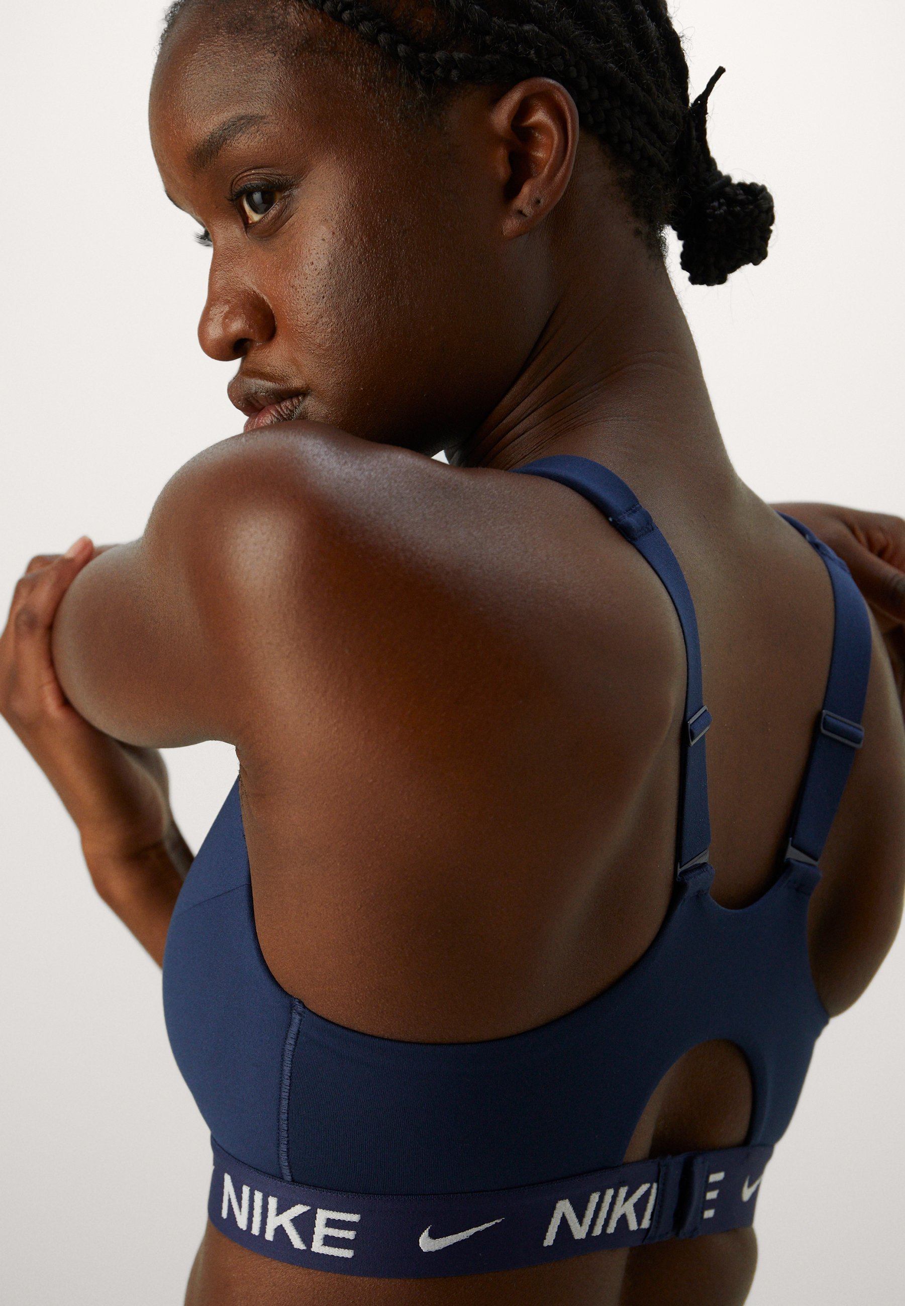 Nike Performance INDY BRA - Sportbeha met hoge ondersteuning - middernachtblauw