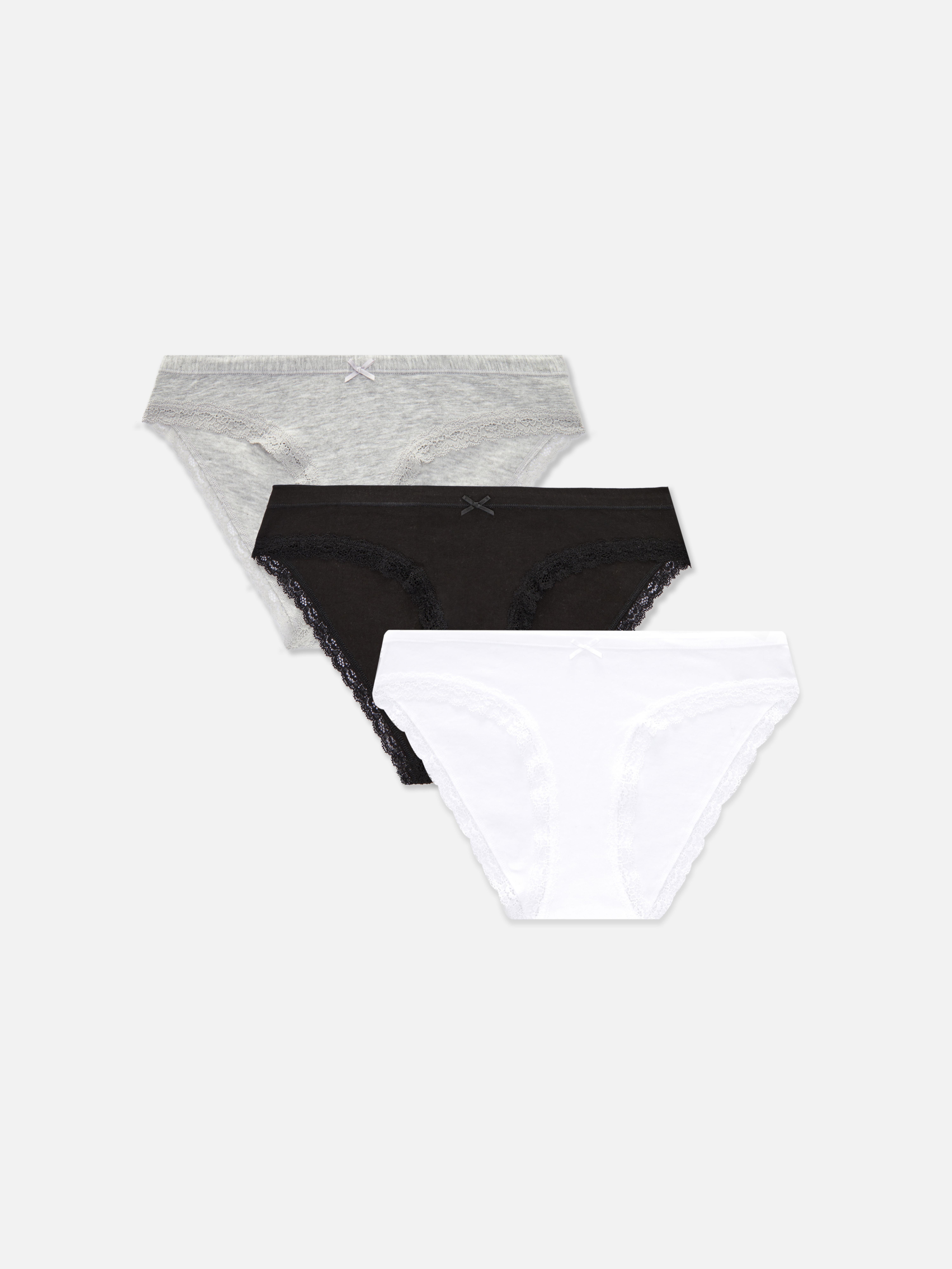Mini slip con pizzo, set da 3 Tre mini slip con sottili bordi in pizzo