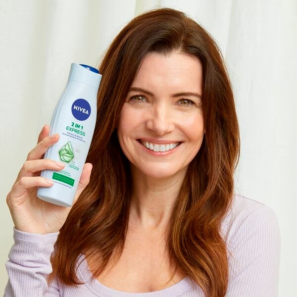 NIVEA 2-v-1 Express šampón a kondicionér<br>250ml