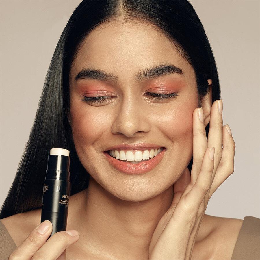 Nudestix Highlighter Nudies sjaj za cijelo lice - 7 g
