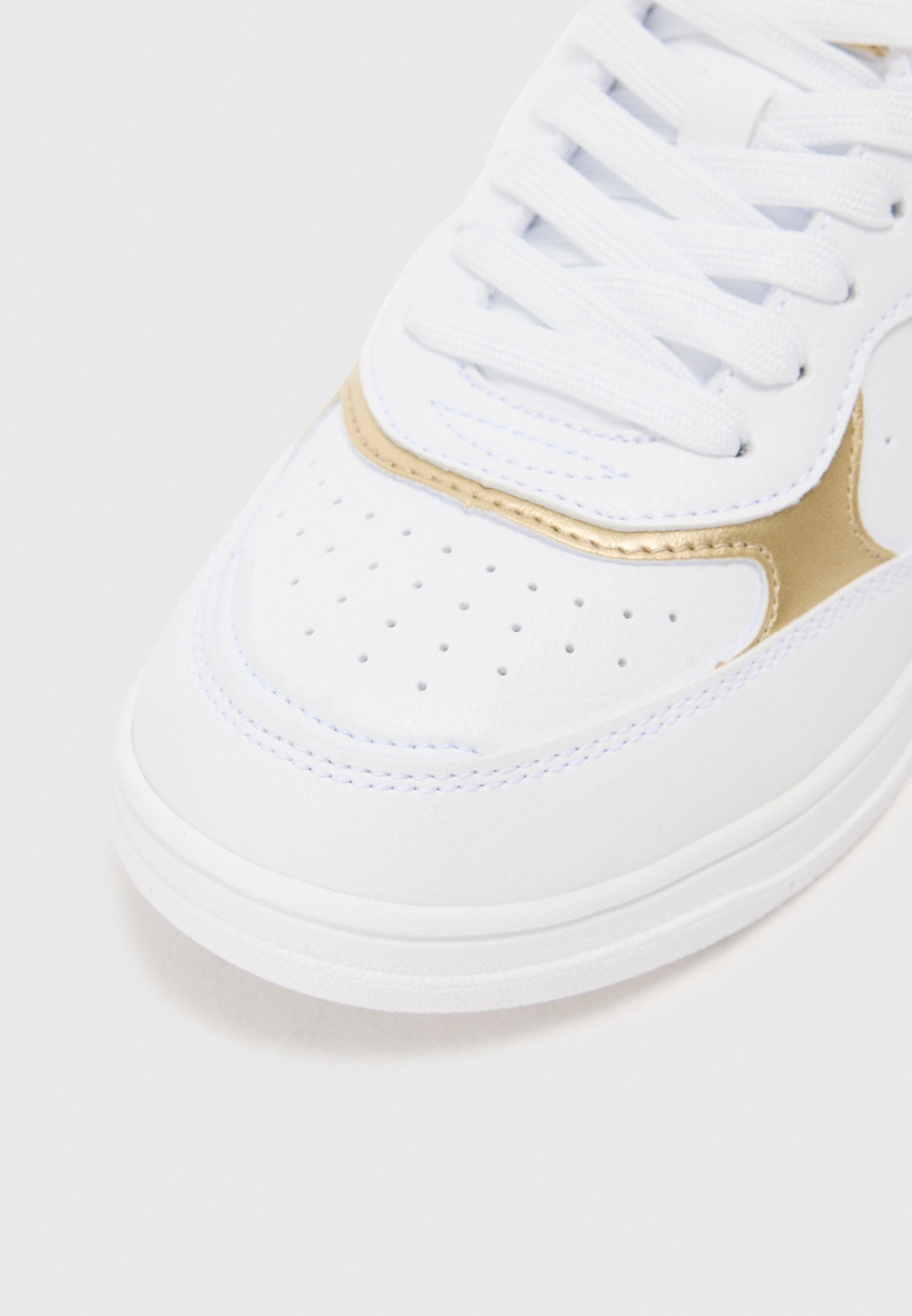 Polo Ralph Lauren MASTERS COURT II UNISEX - Sneakers - wit/goudkleurig