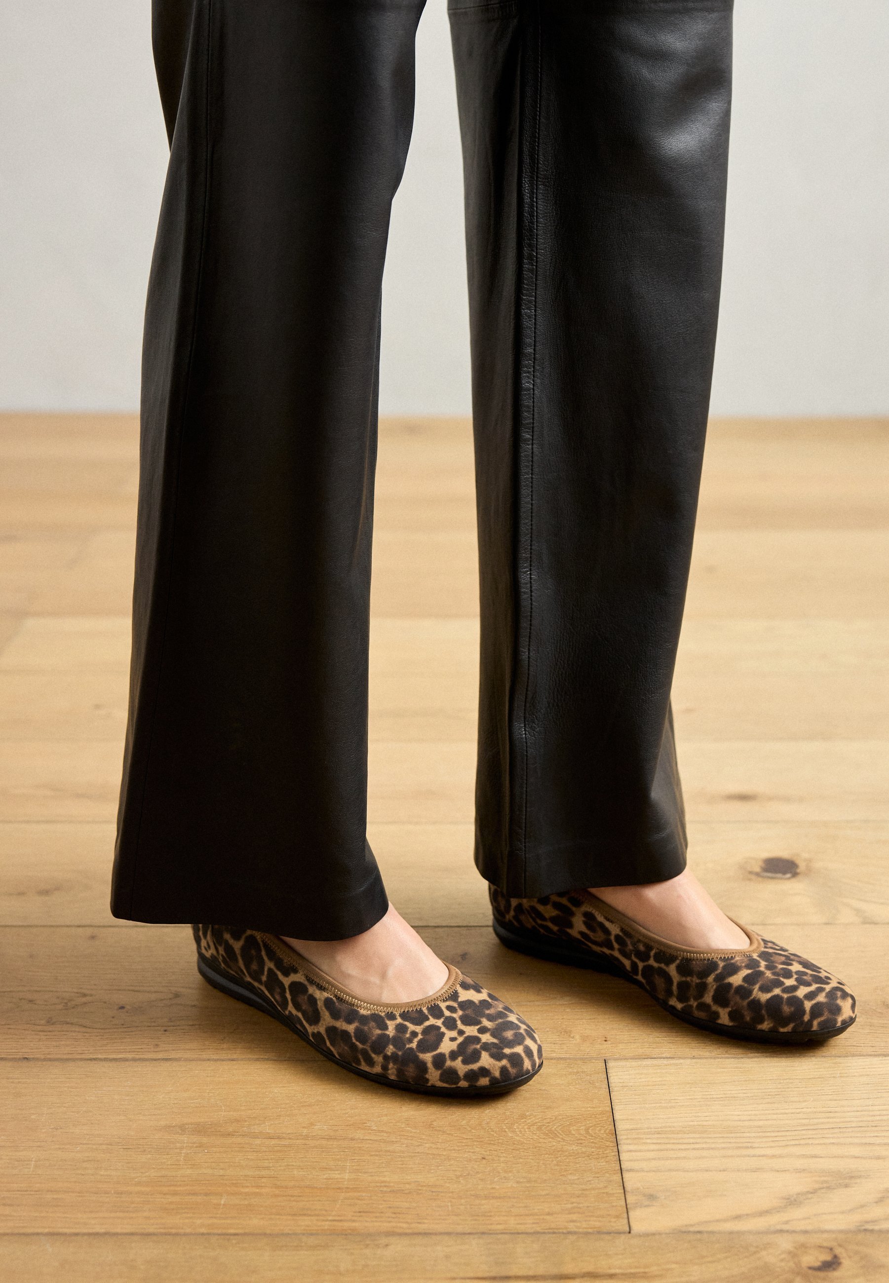 Gabor Comfort ballerina's - naturel/zwart