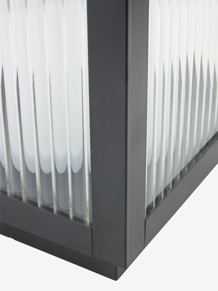 GULDSMED Laterna GULDSMED, širina 22 x dolžina 22 x višina 48 cm, z LED diodo, črna