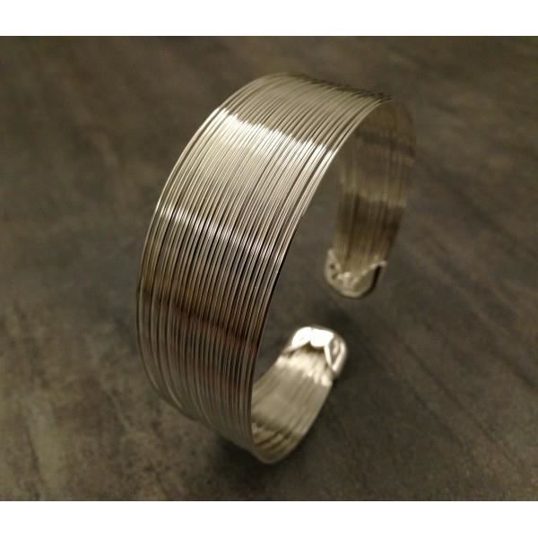 Bracciale rigido da donna in argento II