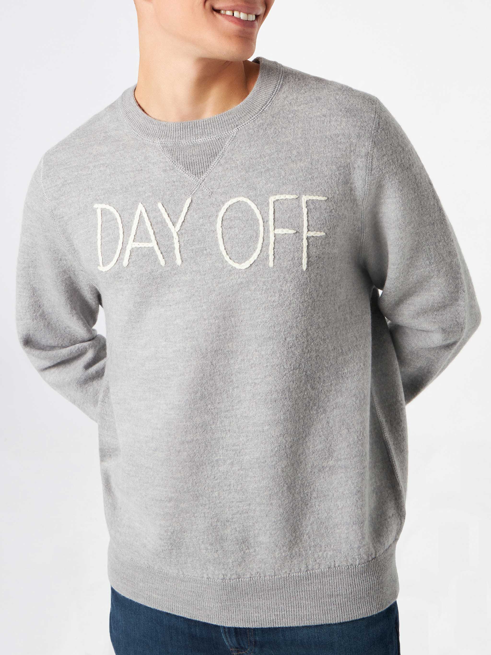 Jersey de punto de cuello redondo para hombre Day Off con bordado
