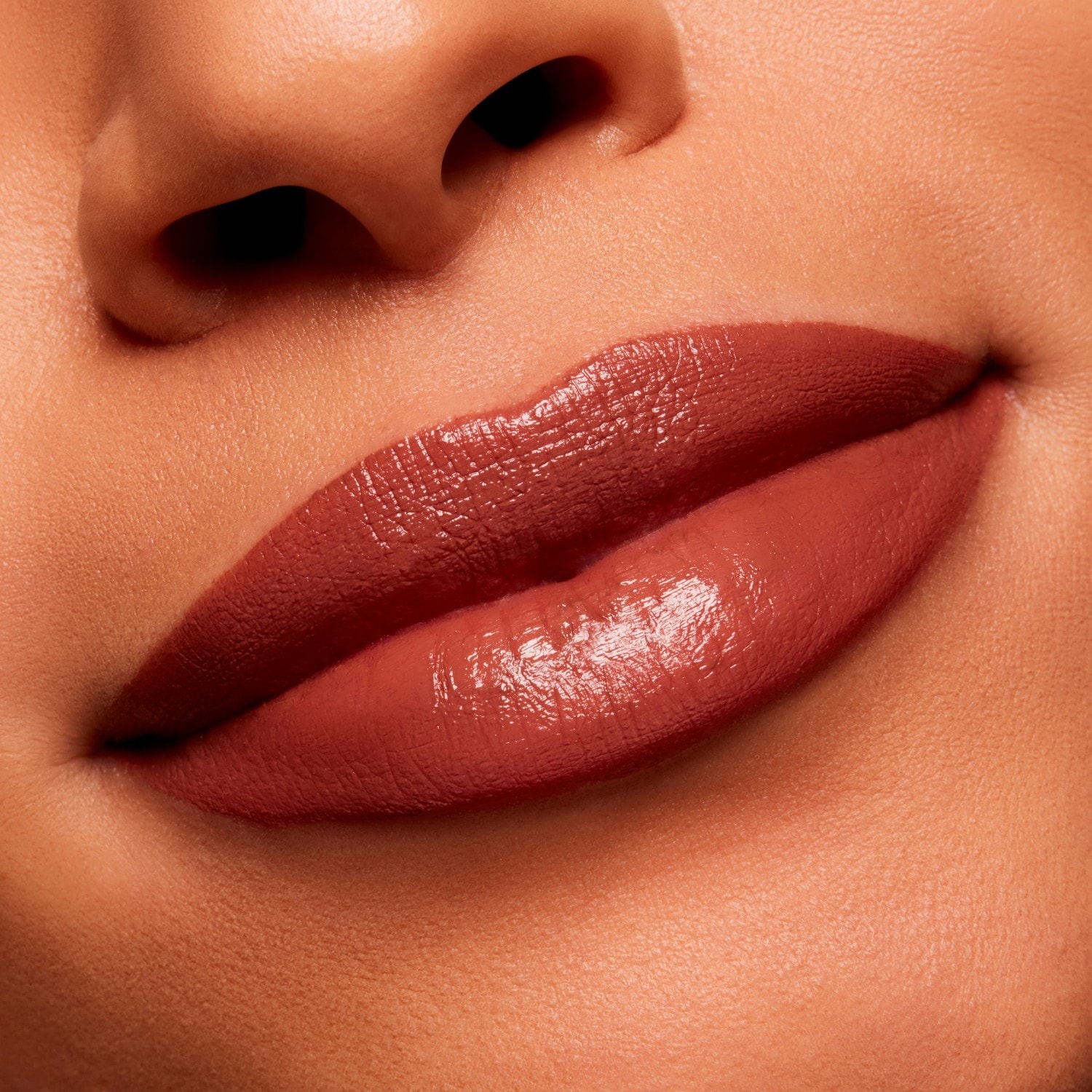 Rossetto in polvere MAC Kiss Velvet Blur Slim Stick - 2 g