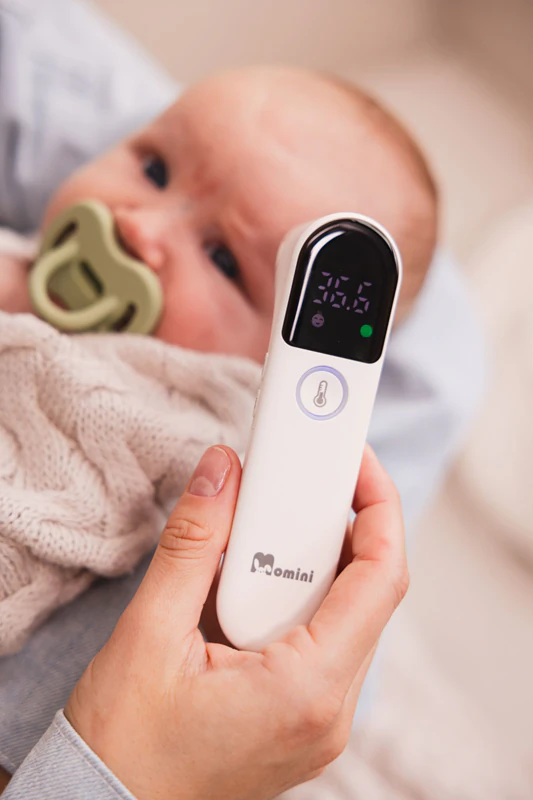 Momini infraroodthermometer van LittleCare, een contactloze thermometer met infraroodstraling.