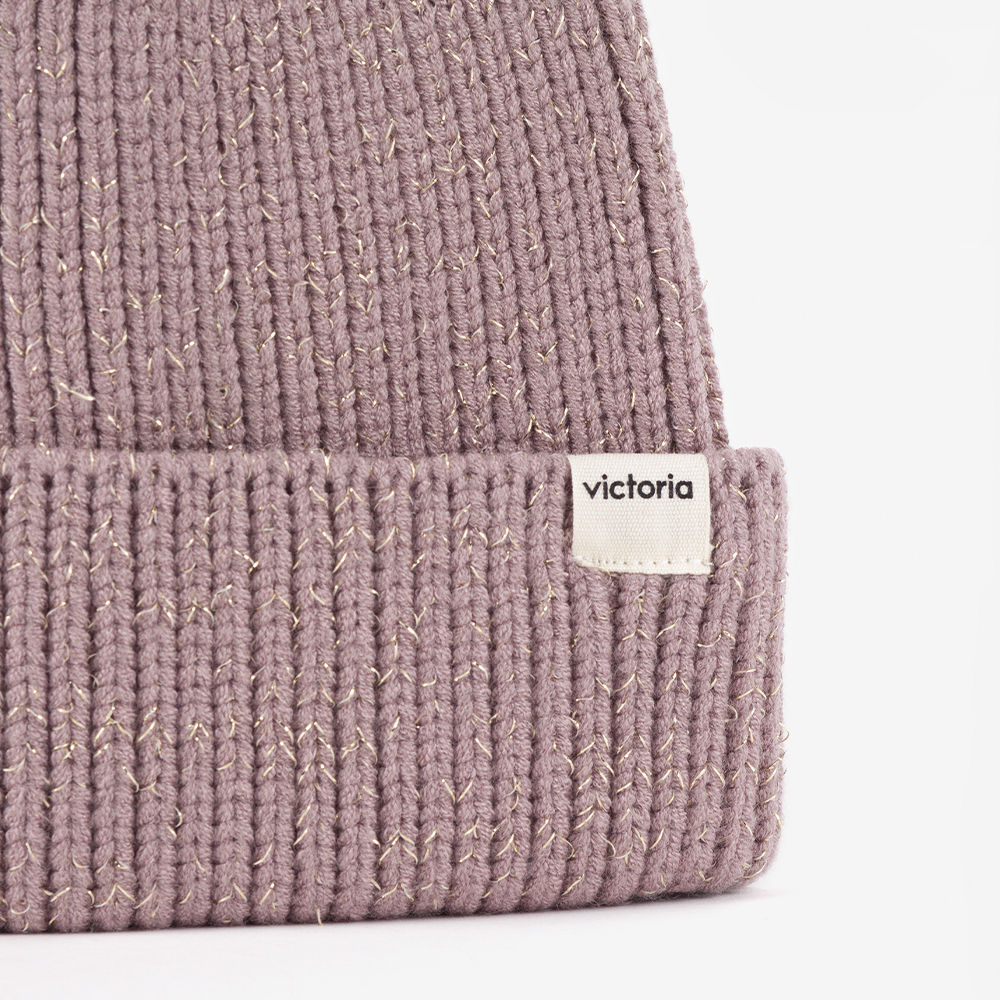  V. Things Lurex-Strickmütze mit doppeltem Umschlag und Etikett am Rand