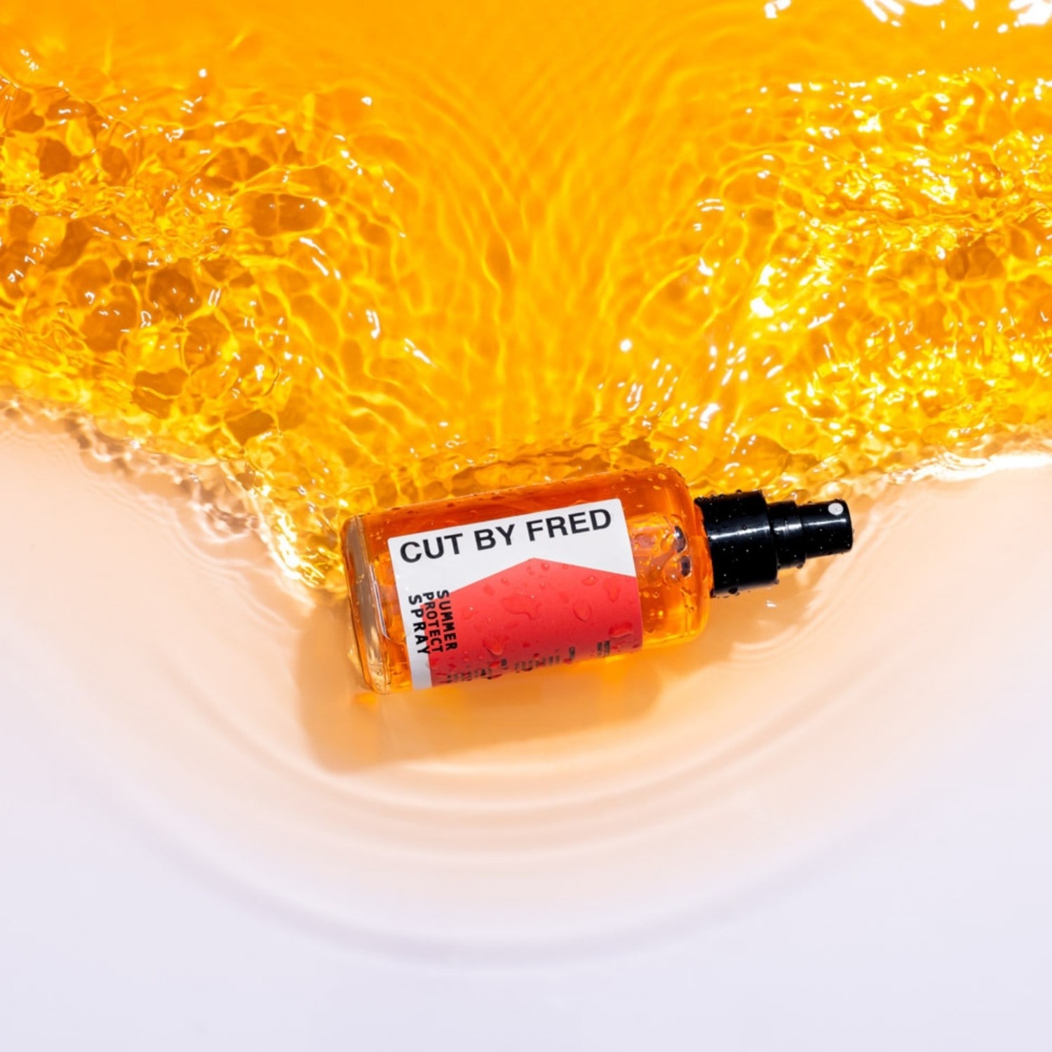 CUT BY FRED Summer protect spray