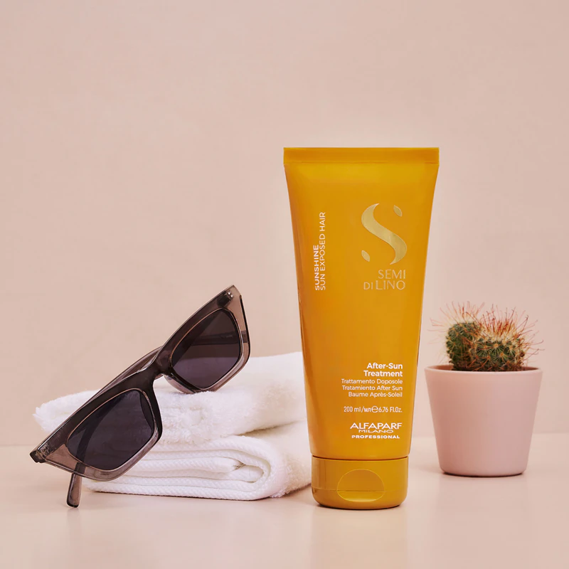 Máscara facial Alfaparf Milano Semi di Lino Sunshine para cabelos expostos à luz solar nociva.