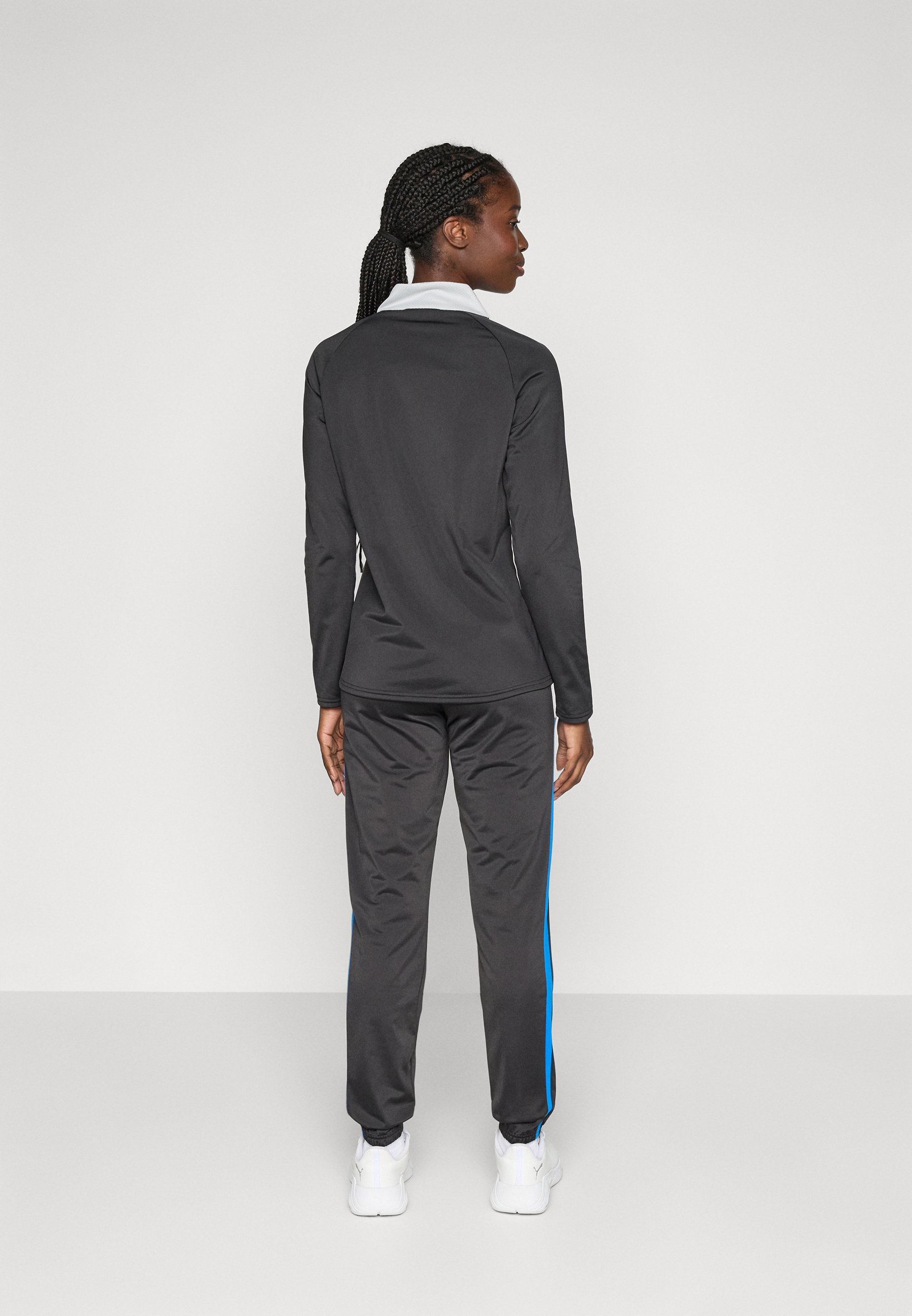 Puma INDIVIDUALBLAZE TRACKSUIT SET - Trainingspak - zwart/wit/koel lichtgrijs