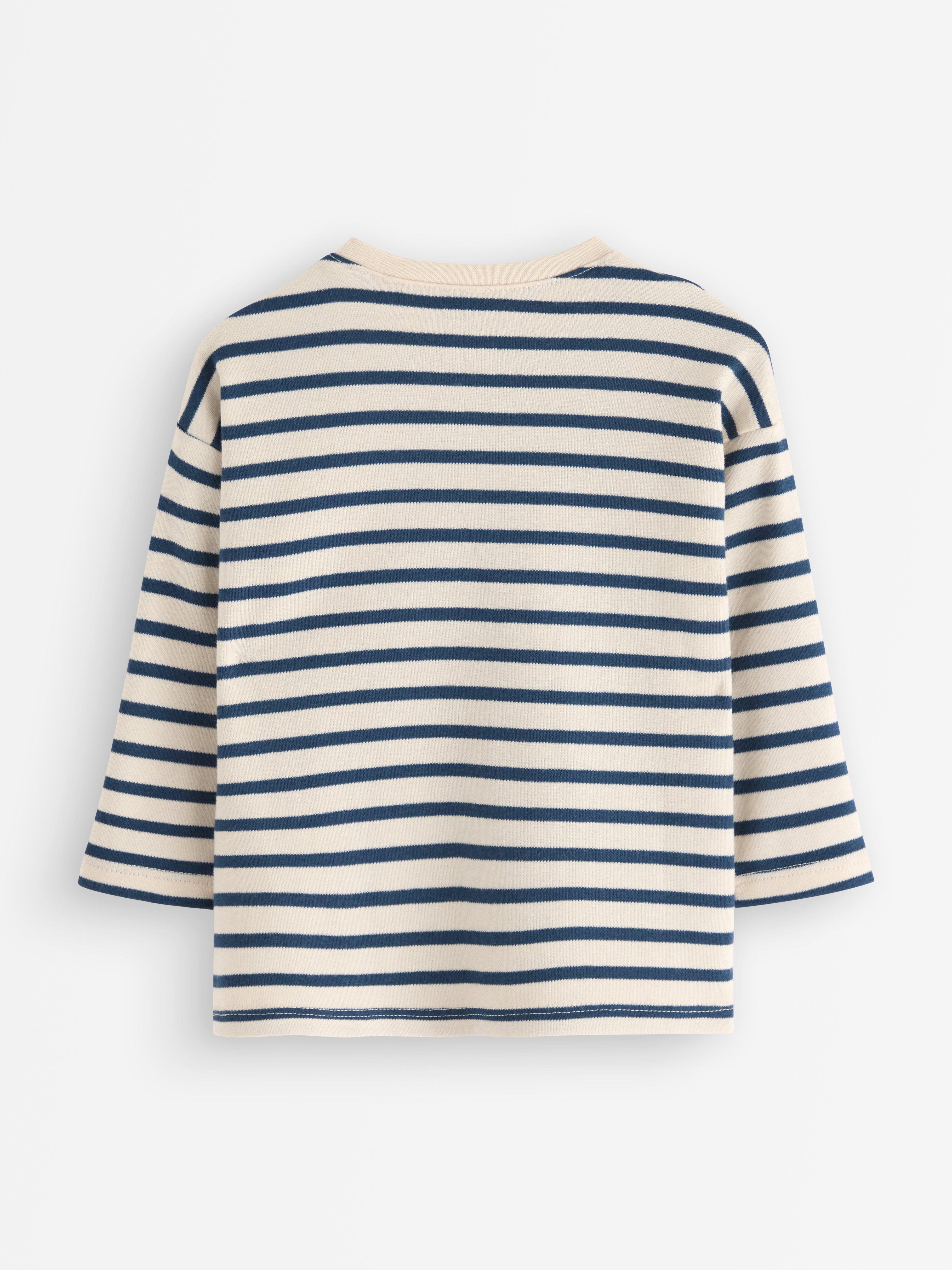 Top de manga larga azul oscuro