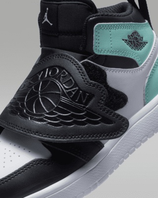 Sky Jordan 1 Younger Kids' Shoe