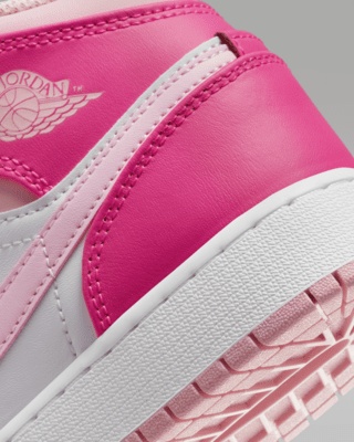 Air Jordan 1 Mid Older Kids' Shoes