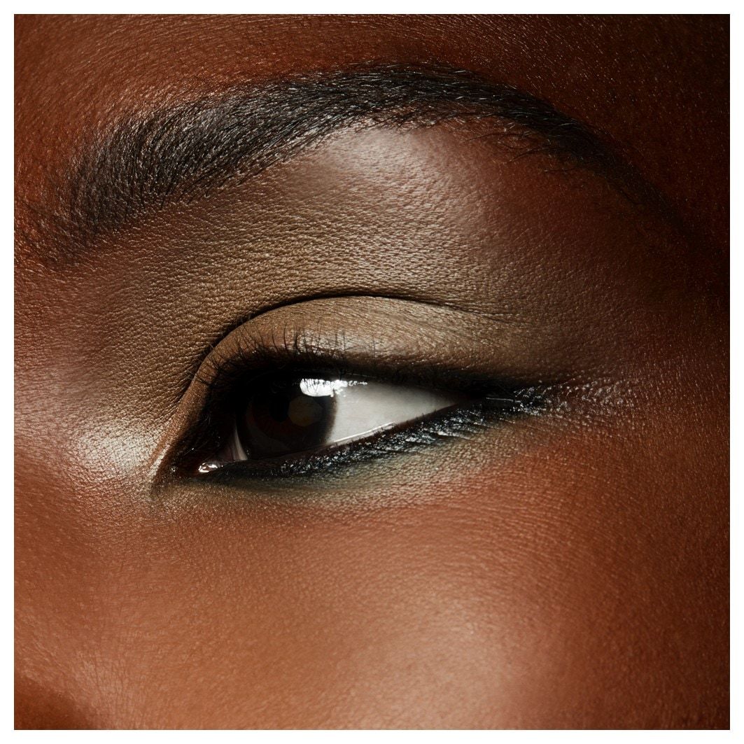 MAC Eyeshadow Perfect Shot malo sjenilo za oči - 1,5 g
