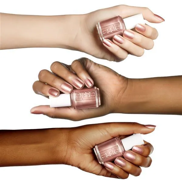 Lak za nokte Essie Core 82 Buy Me A Cameo Rose Gold Shimmer