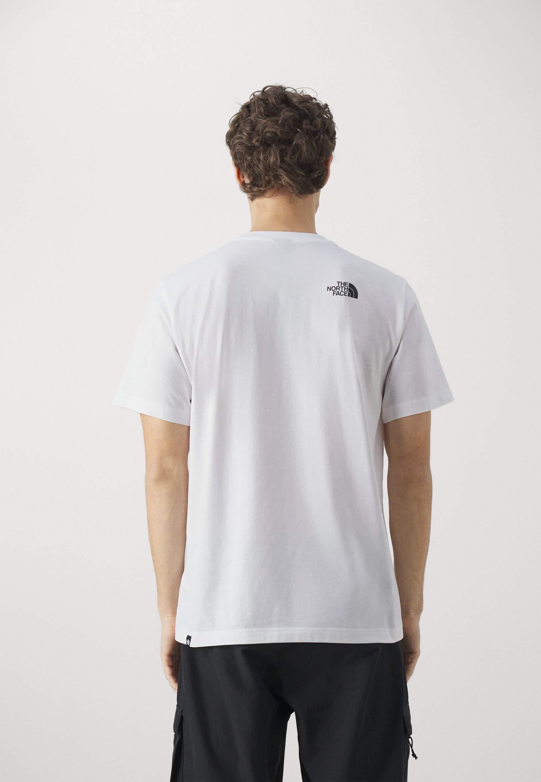 T-shirt The North Face M SS SIMPLE DOME - T-shirt de sport - blanc