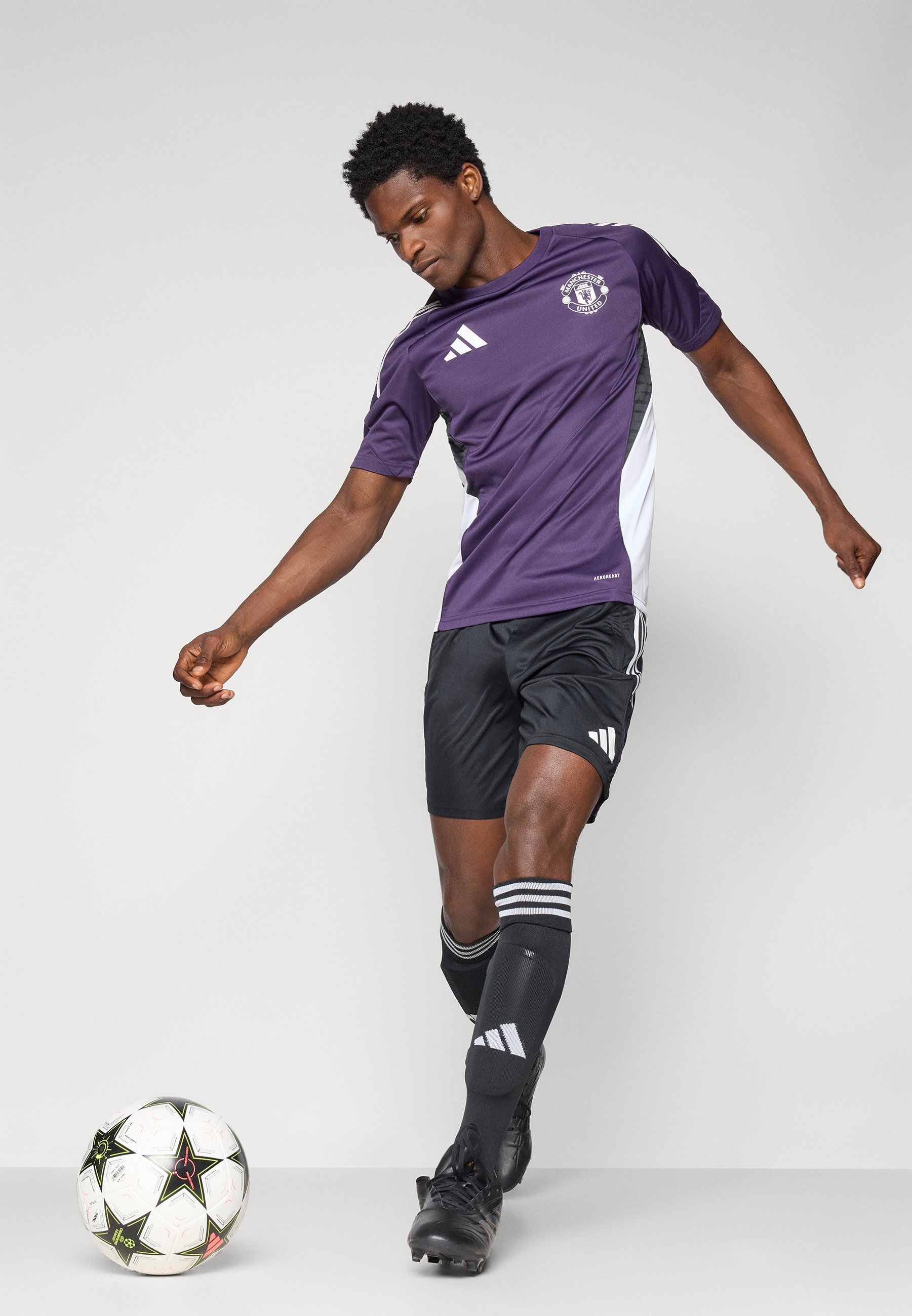 adidas Performance MANCHESTER UNITED 25/26 COMPETITION TRAINING SHIRTS - Clubkleding - aurora plum/wit/zwart