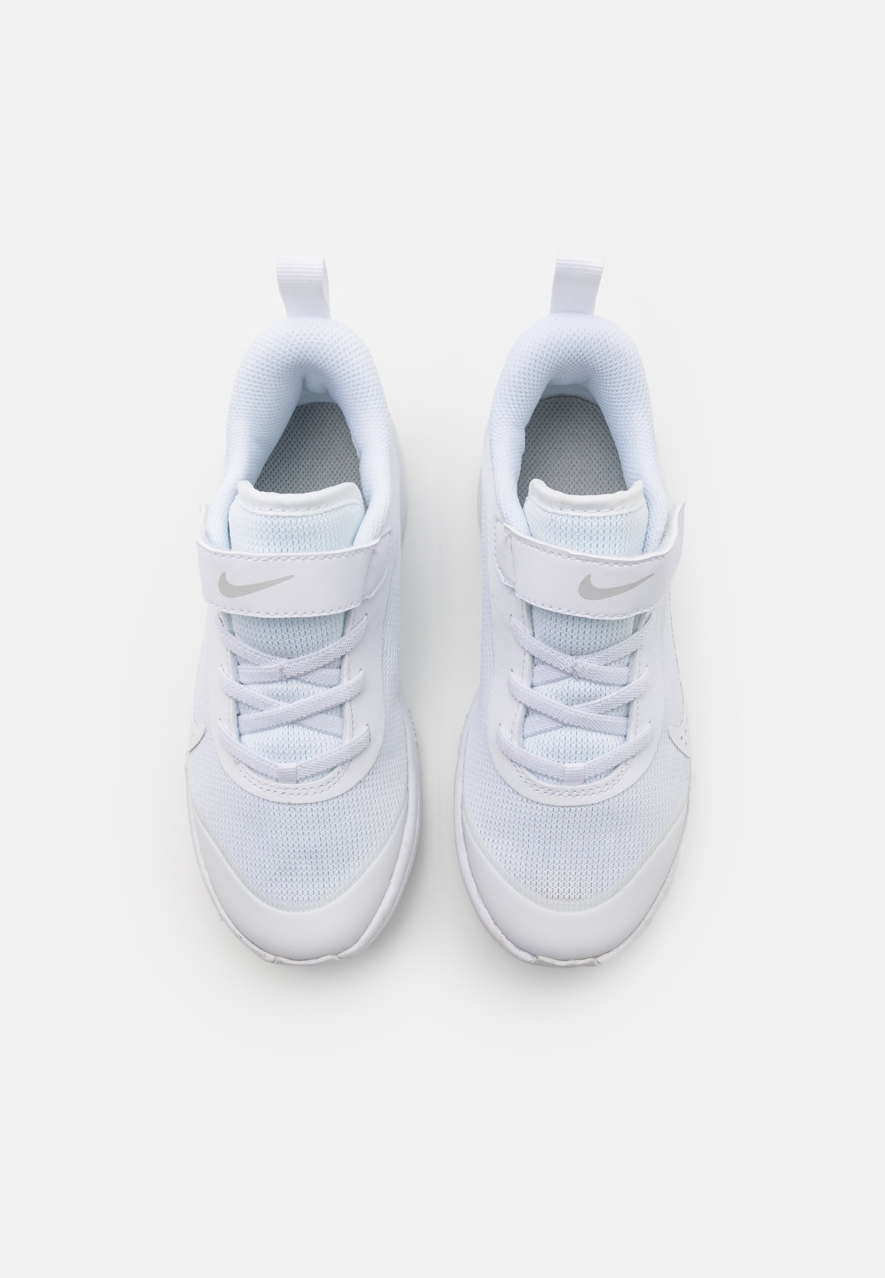 Nike Performance OMNI MULTI COURT UNISEX - Sneakers - wit/wit puur platina