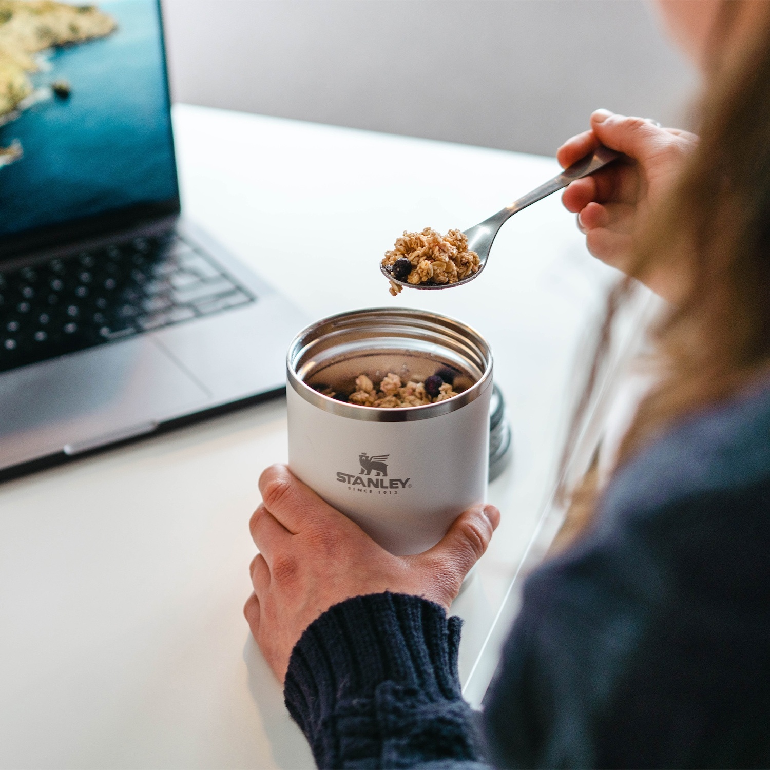 Termoska na jedlo Stanley Mug – 0,53 l – Nádoba na jedlo Adventure na cesty – 1 kus