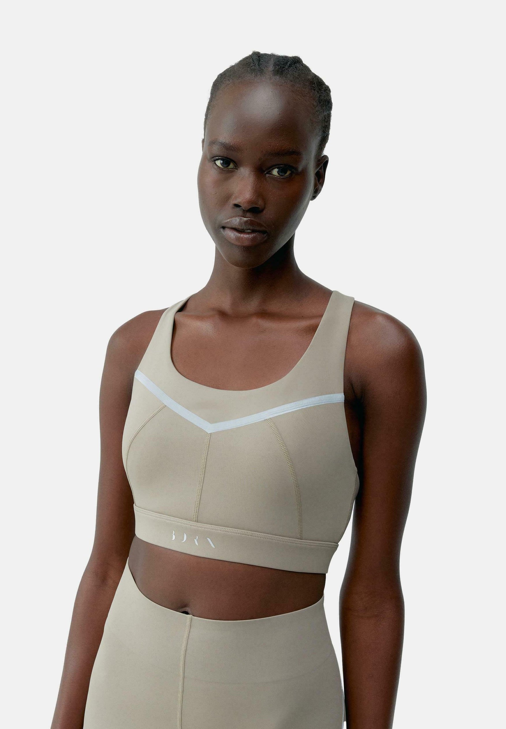 Born Living Yoga Sport-BH mit mittlerem Halt – Beige