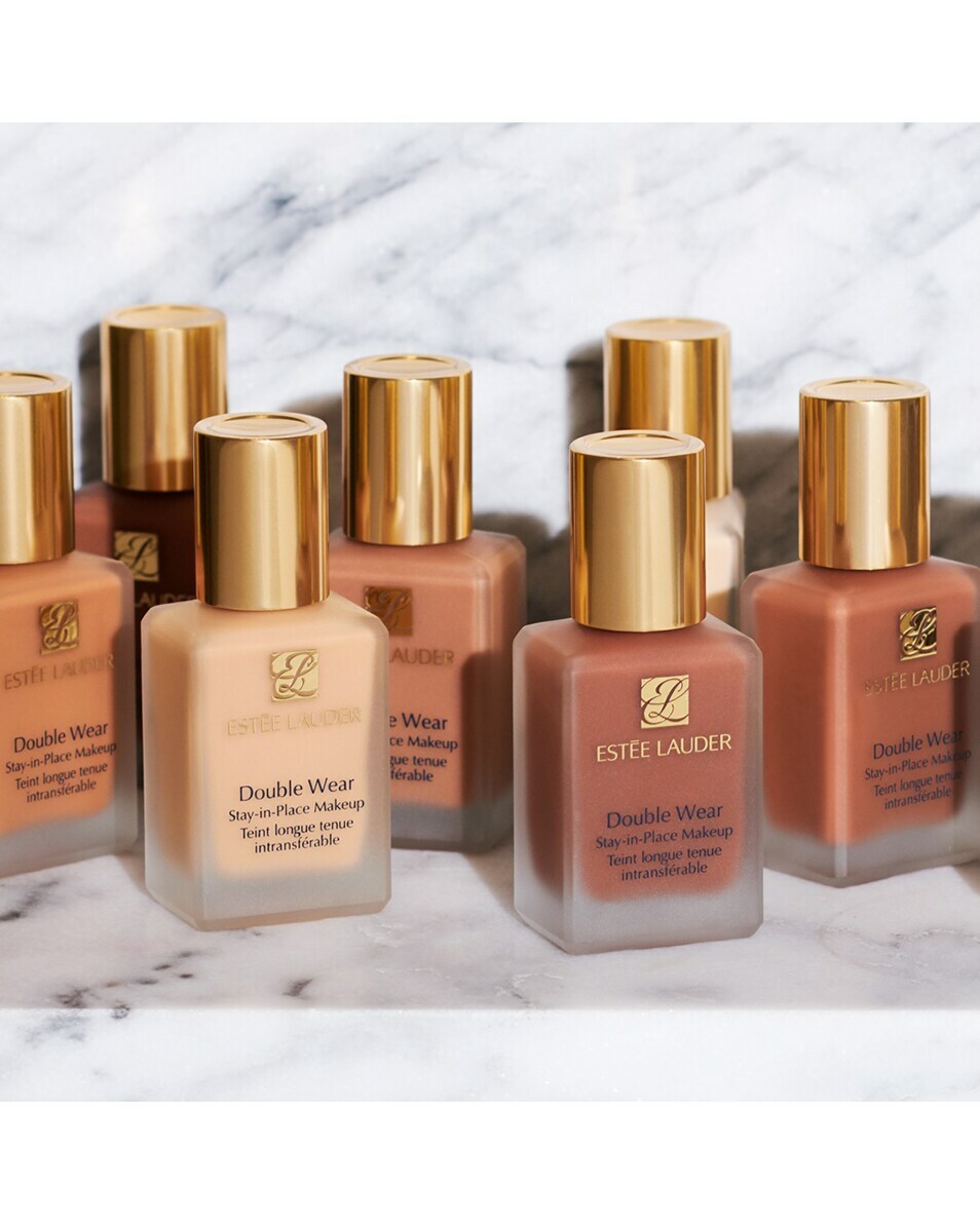 ESTÉE LAUDER DOUBLE WEAR STAY-IN-PLACE FOUNDATION - MAT, 24 U LANGHOUDEND & WATERPROOF