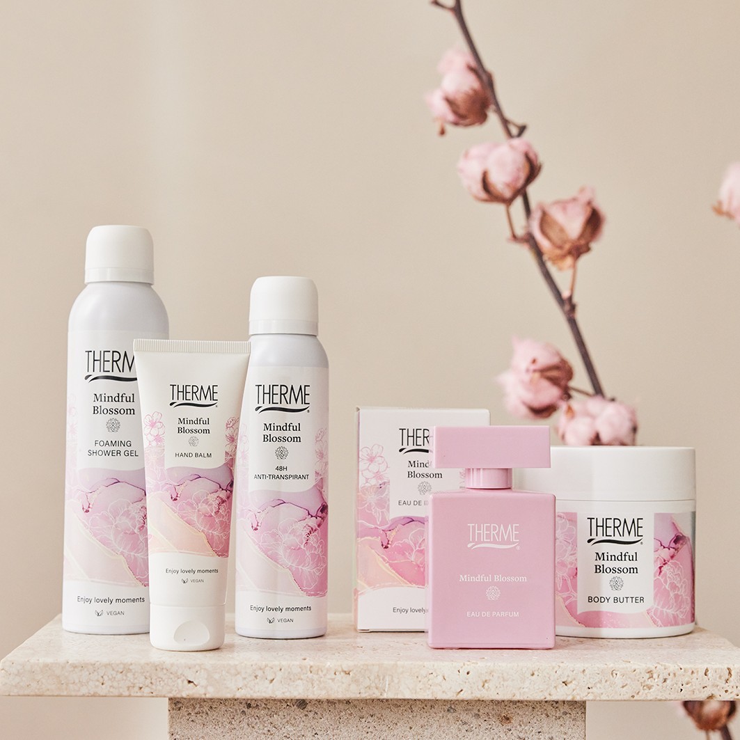 THERME njega ruku i stopala Mindful Blossom - 300 ml