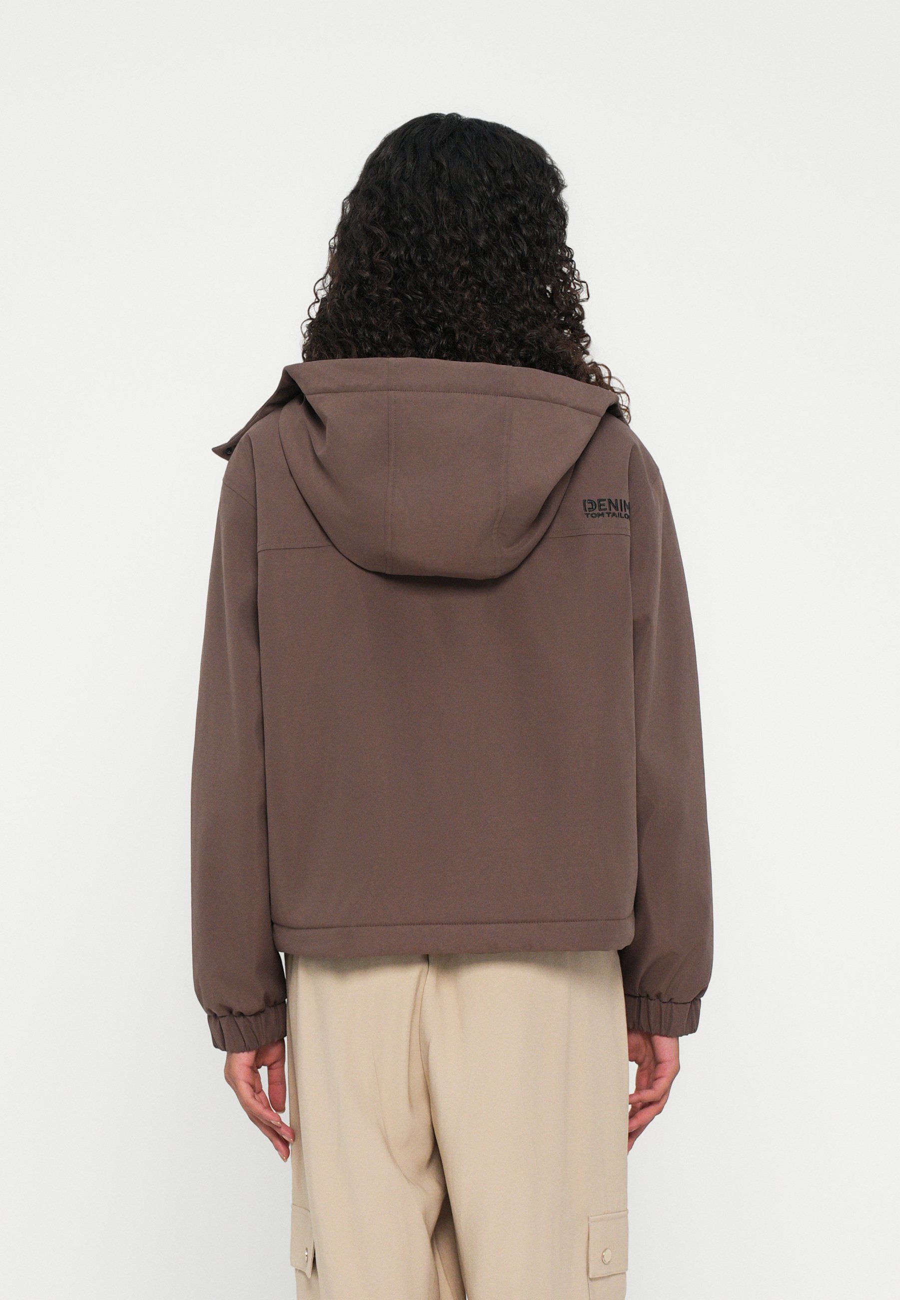 Veste d'hiver matelassée en denim TOM TAILOR - Veste d'hiver - marron chocolat doux
