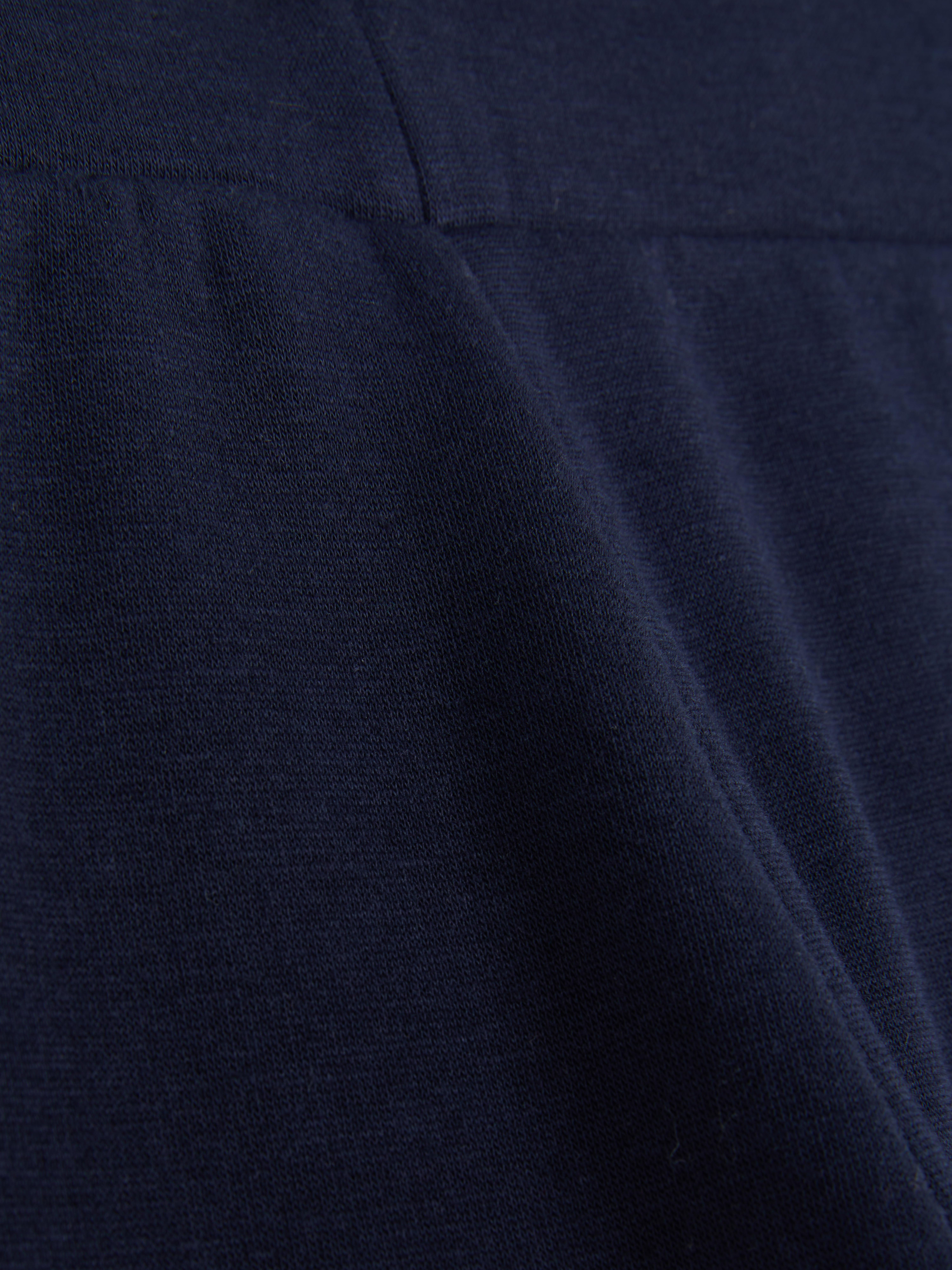 Basic stretch leggings Klasszikus hosszú leggings rugalmas anyaggal