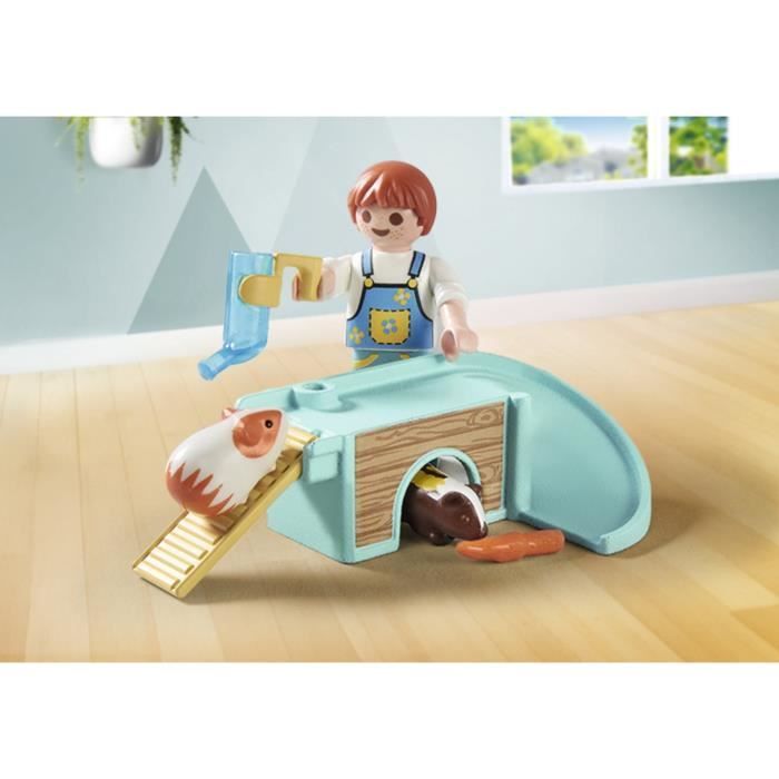 PLAYMOBIL 71746 Kind met 2 cavia's en speelplek, Mijn leven, 10 onderdelen, Leeftijd 4+