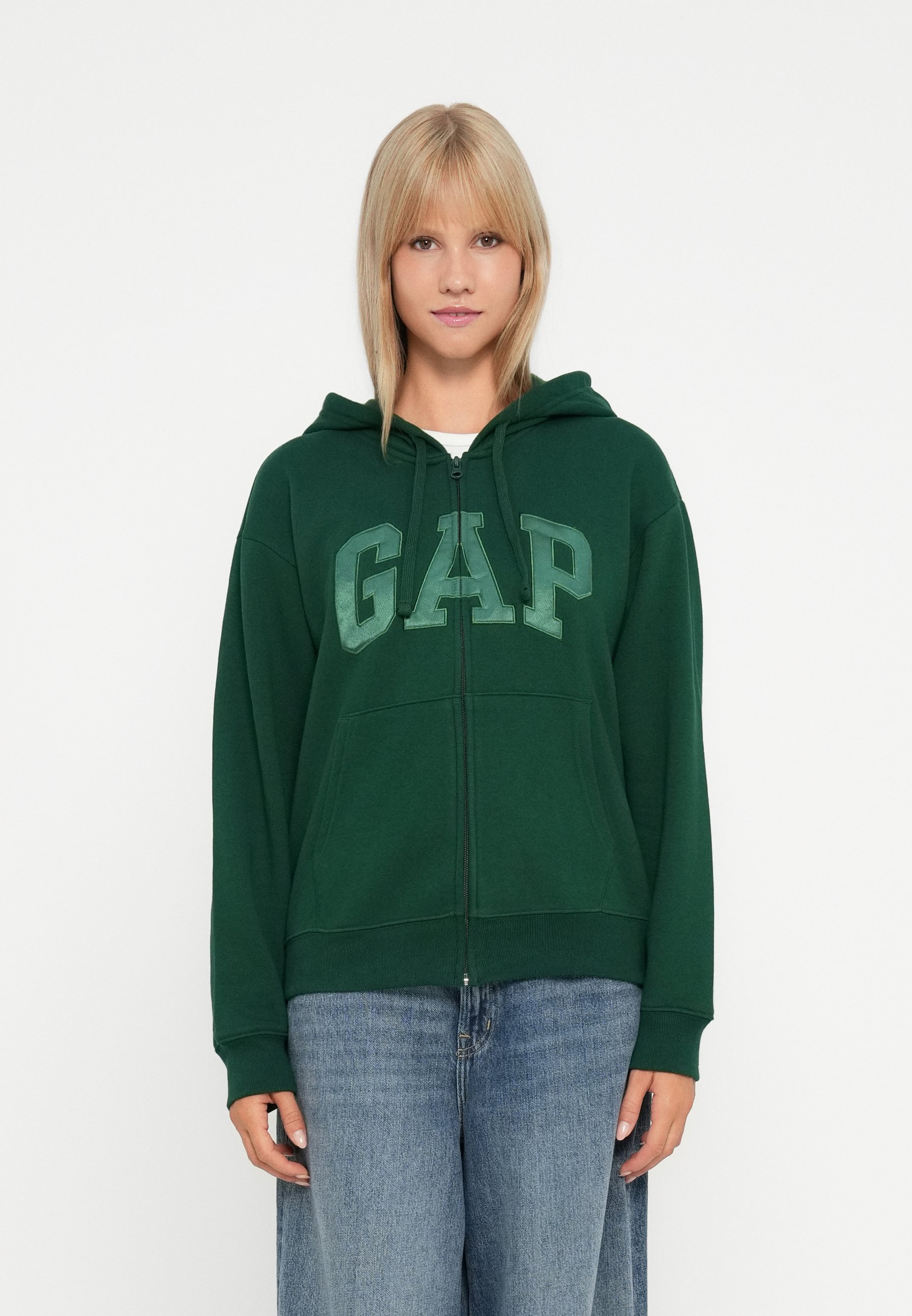 Felpa con zip GAP - un glamour senza tempo