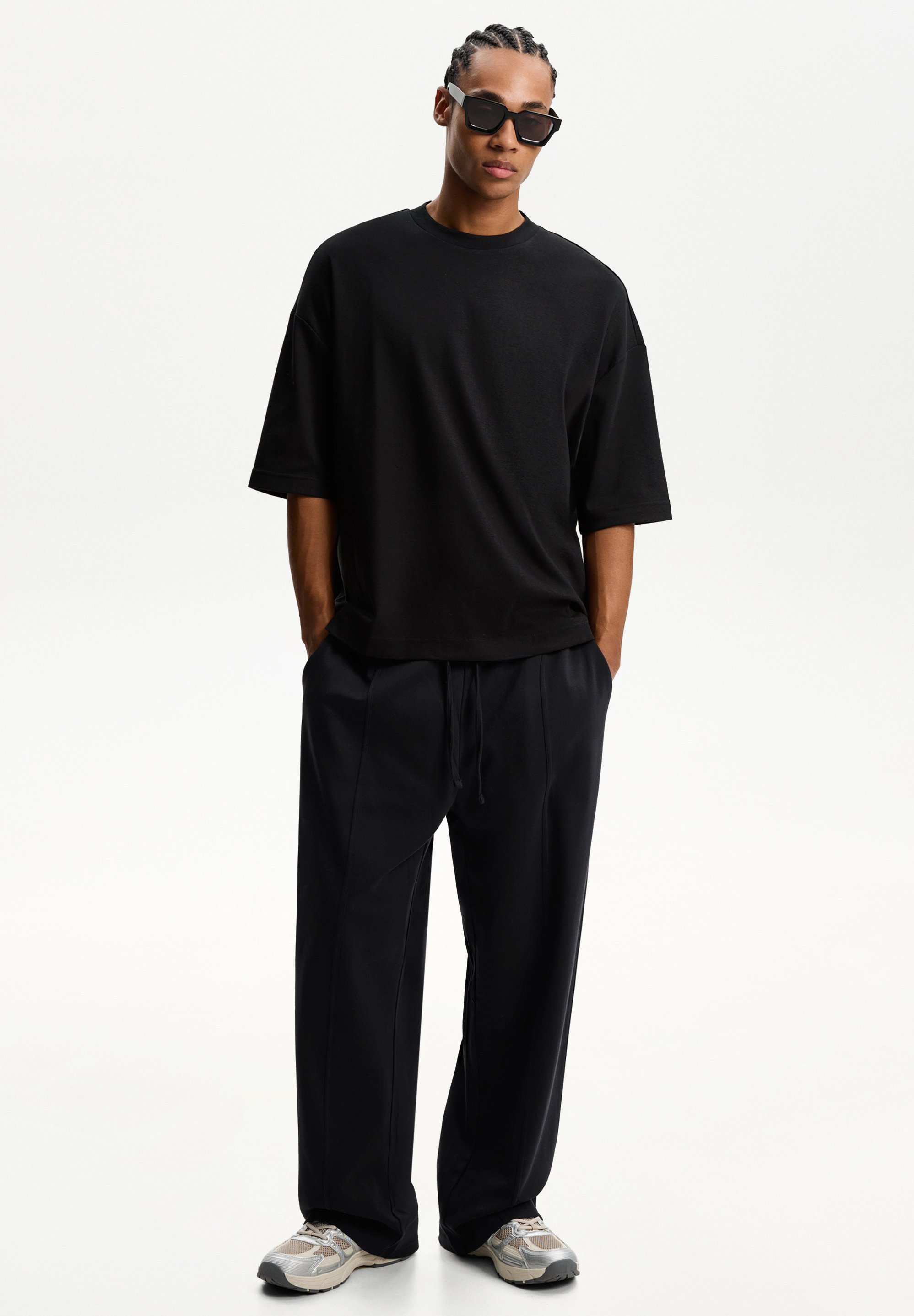 Bershka WIDE-LEG - Spodnie dresowe - czarne